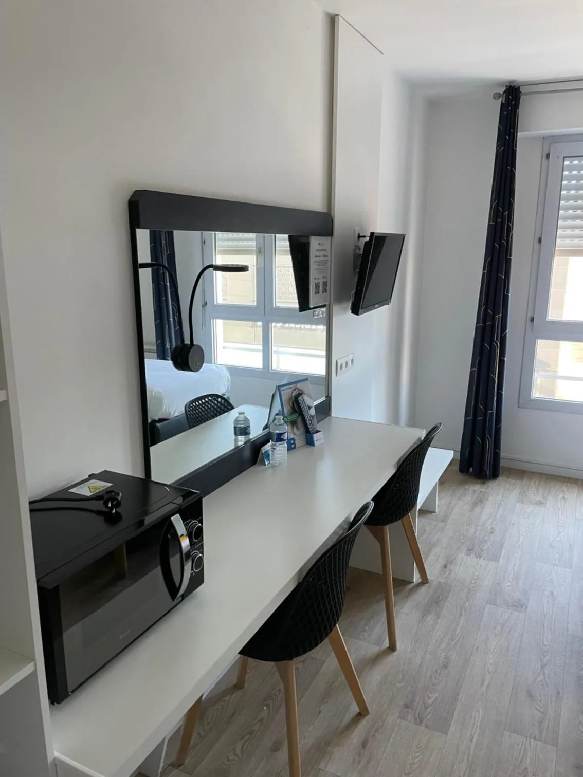 Property building in Brit Hotel Cherbourg