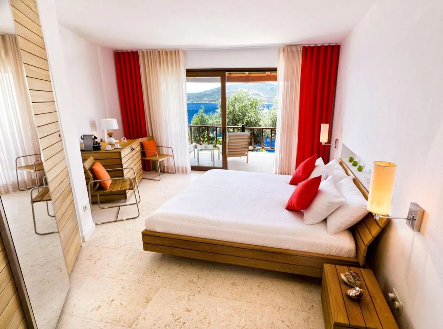 Photo of the whole room, Bed in Hotel Villa Mahal