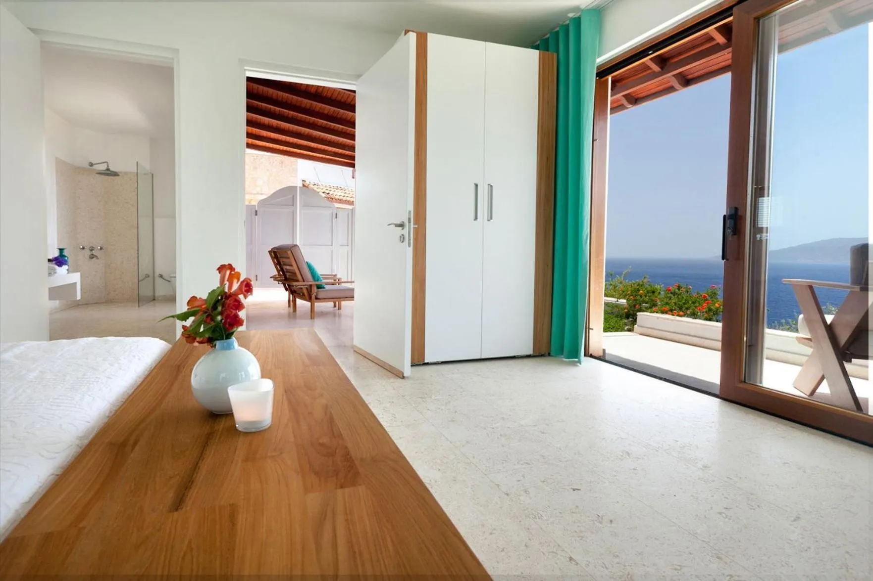 Photo of the whole room, Bed in Hotel Villa Mahal