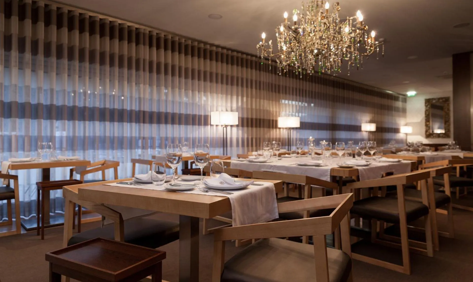 Restaurant/places to eat in Alva Valley Hotel