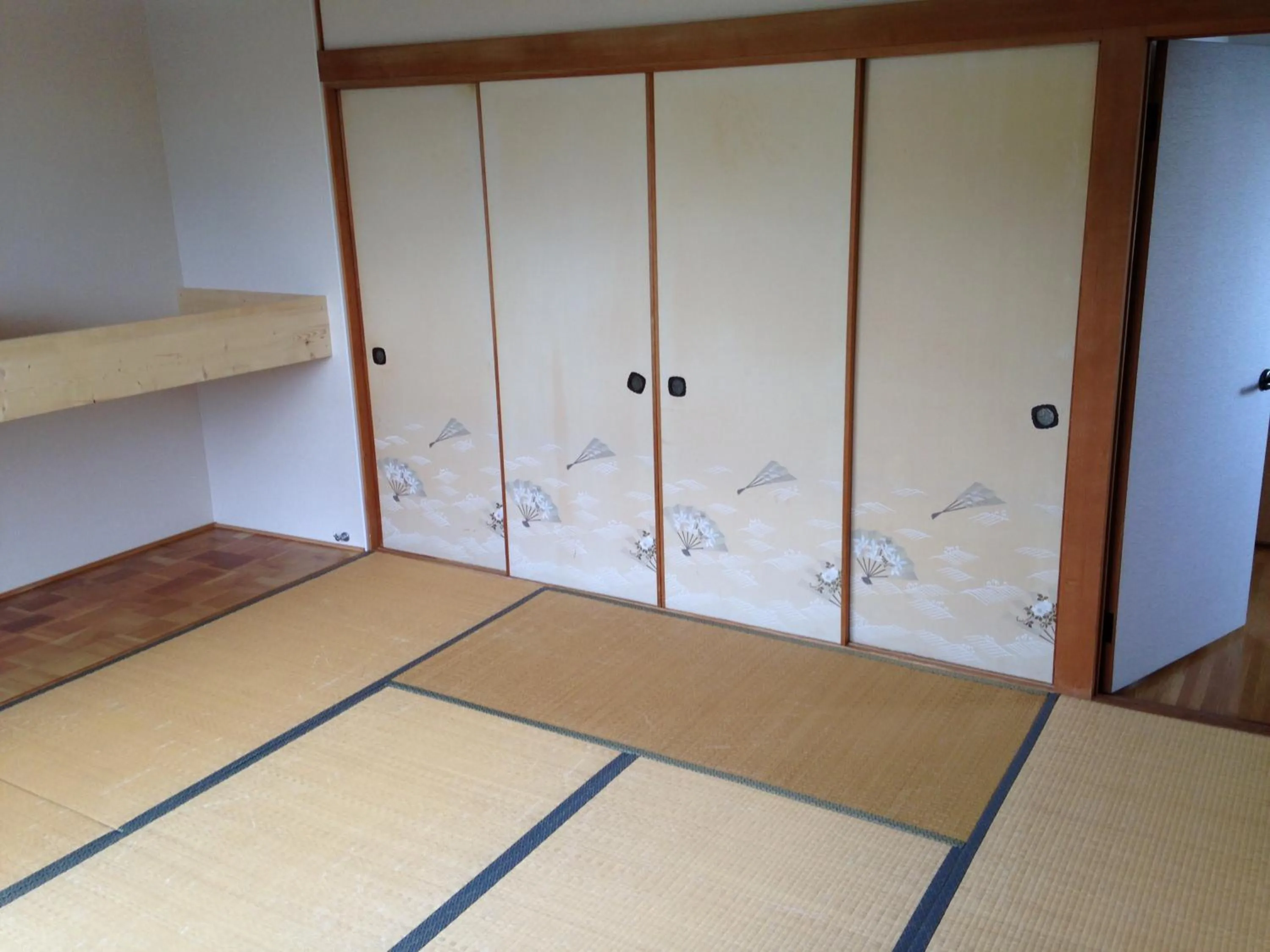 Photo of the whole room in Koukaso