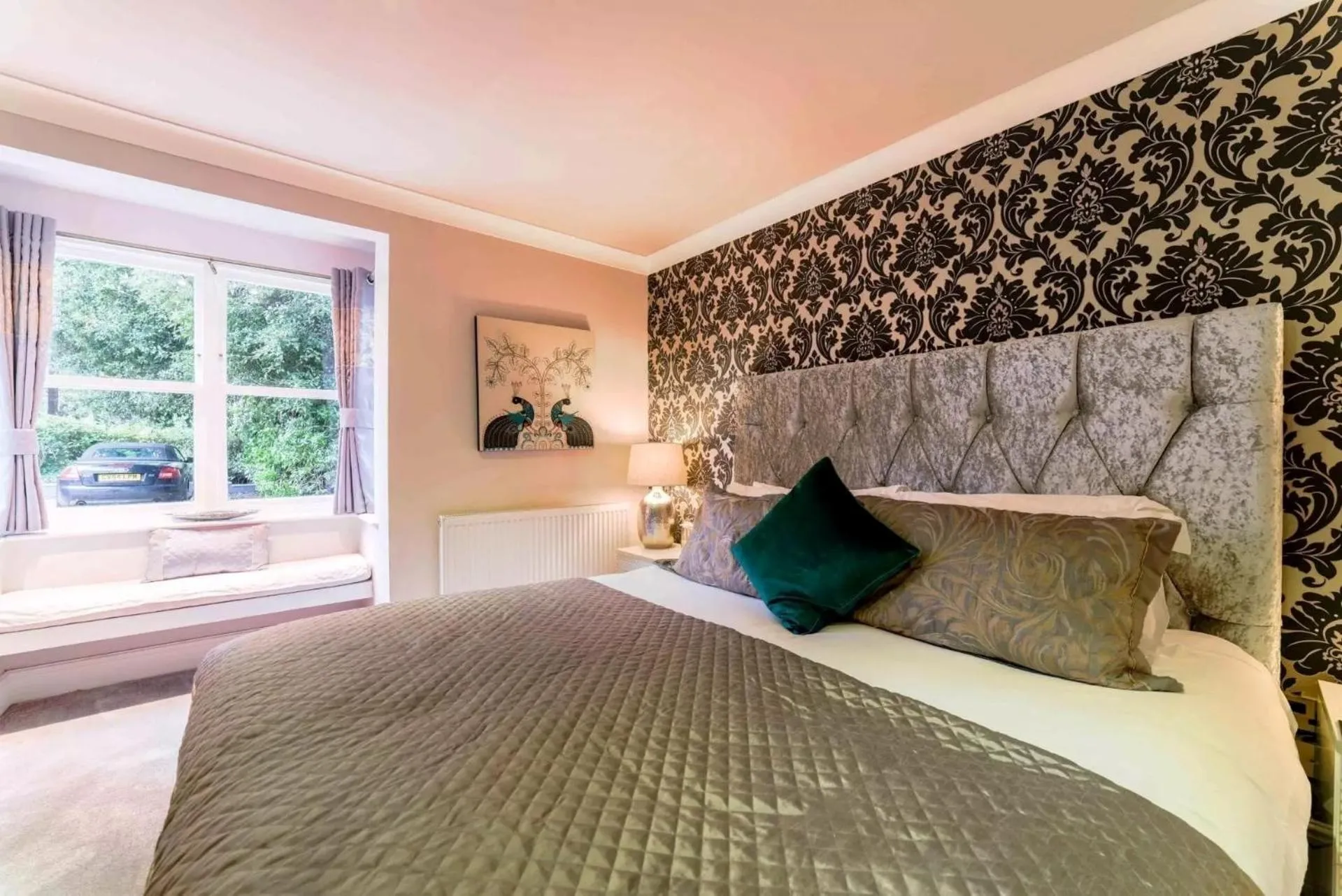 Bedroom, Bed in Derby Manor