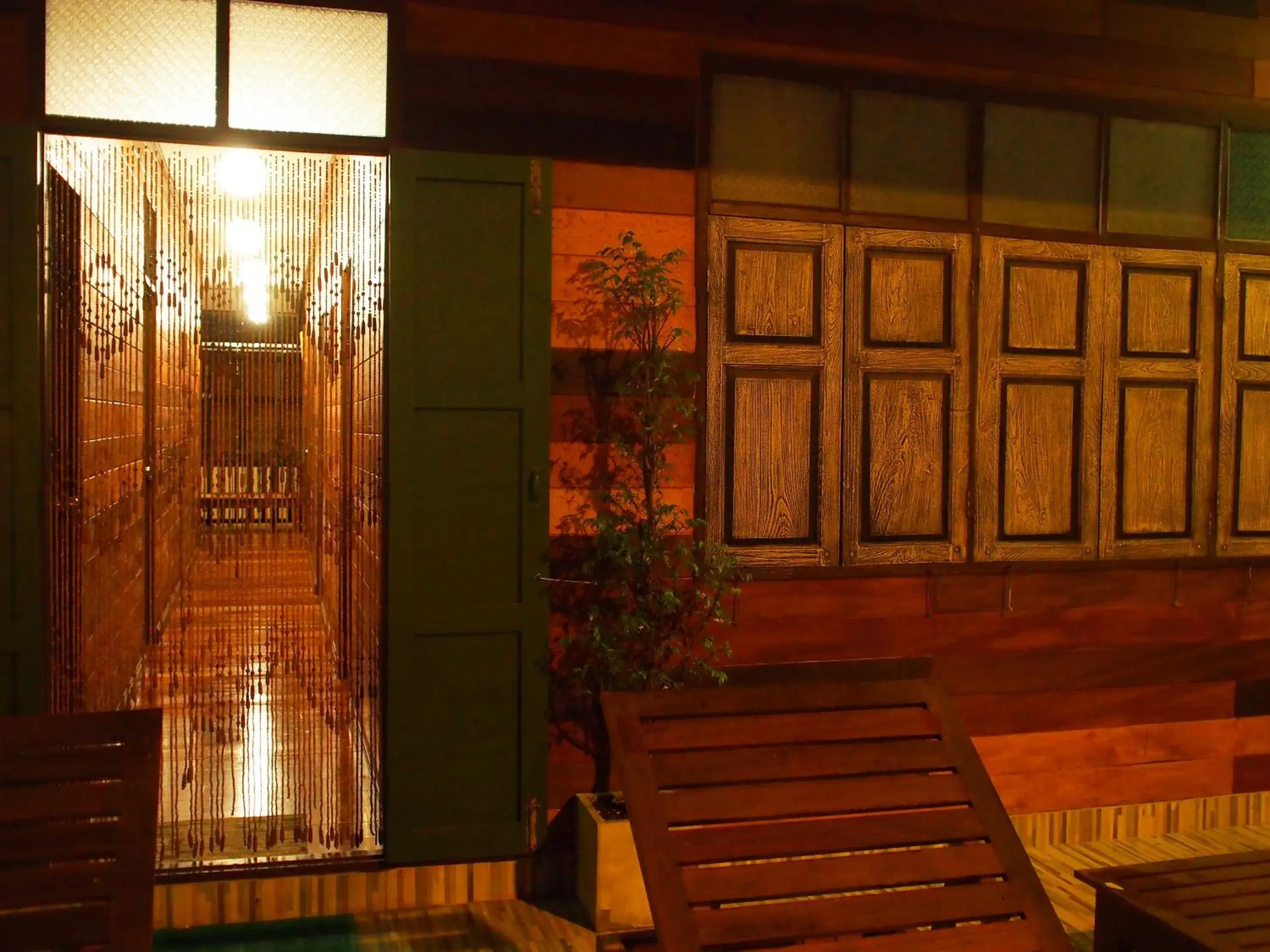 Double Room with Balcony in Chommuang Guest House Double Room with Balcony in Chommuang Guest House