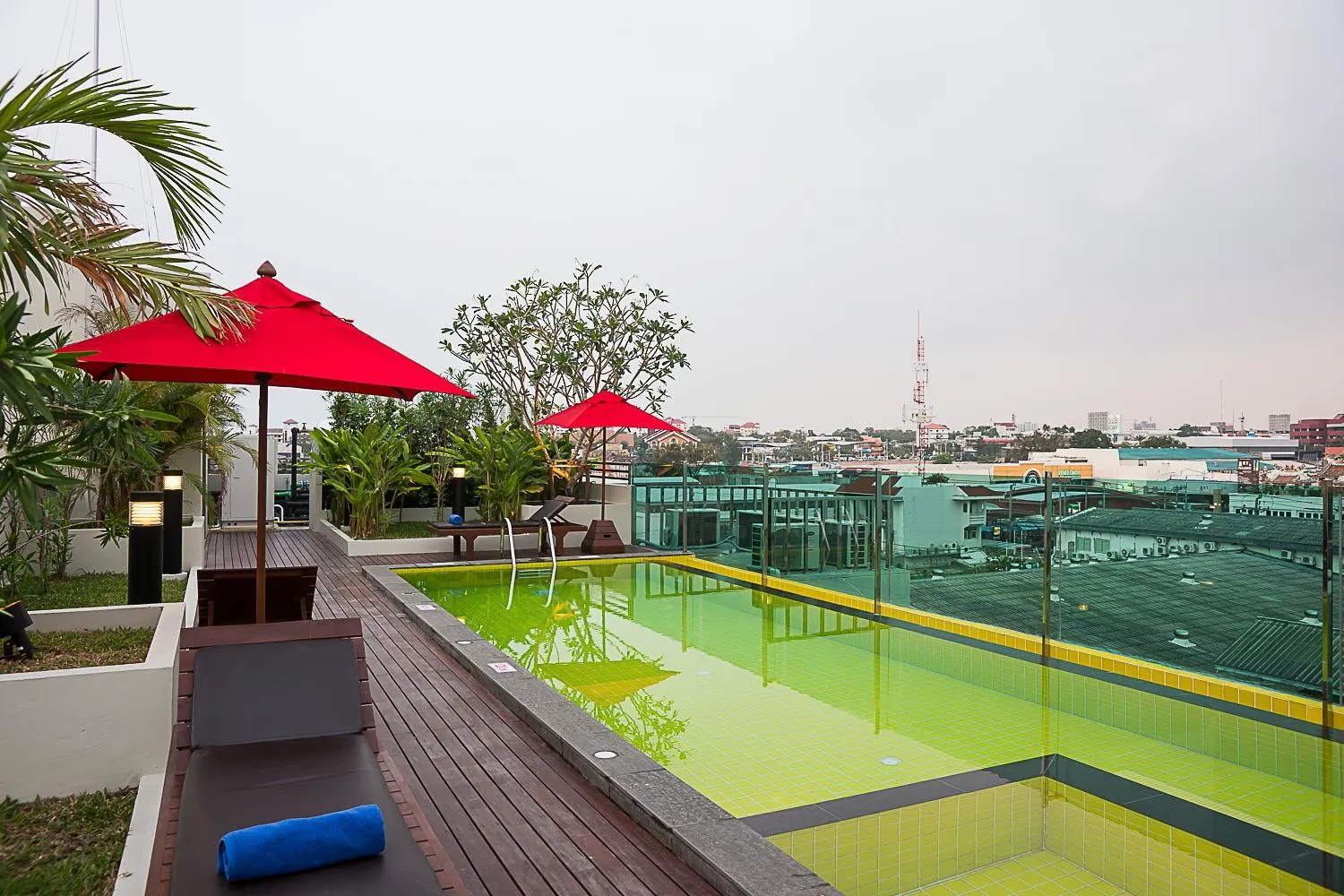 Day in Sunshine Hip Hotel