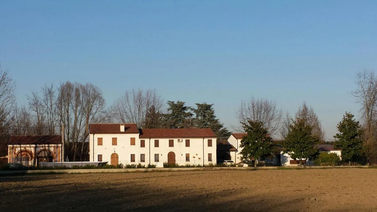 Property building in La Casa Delle Rondini