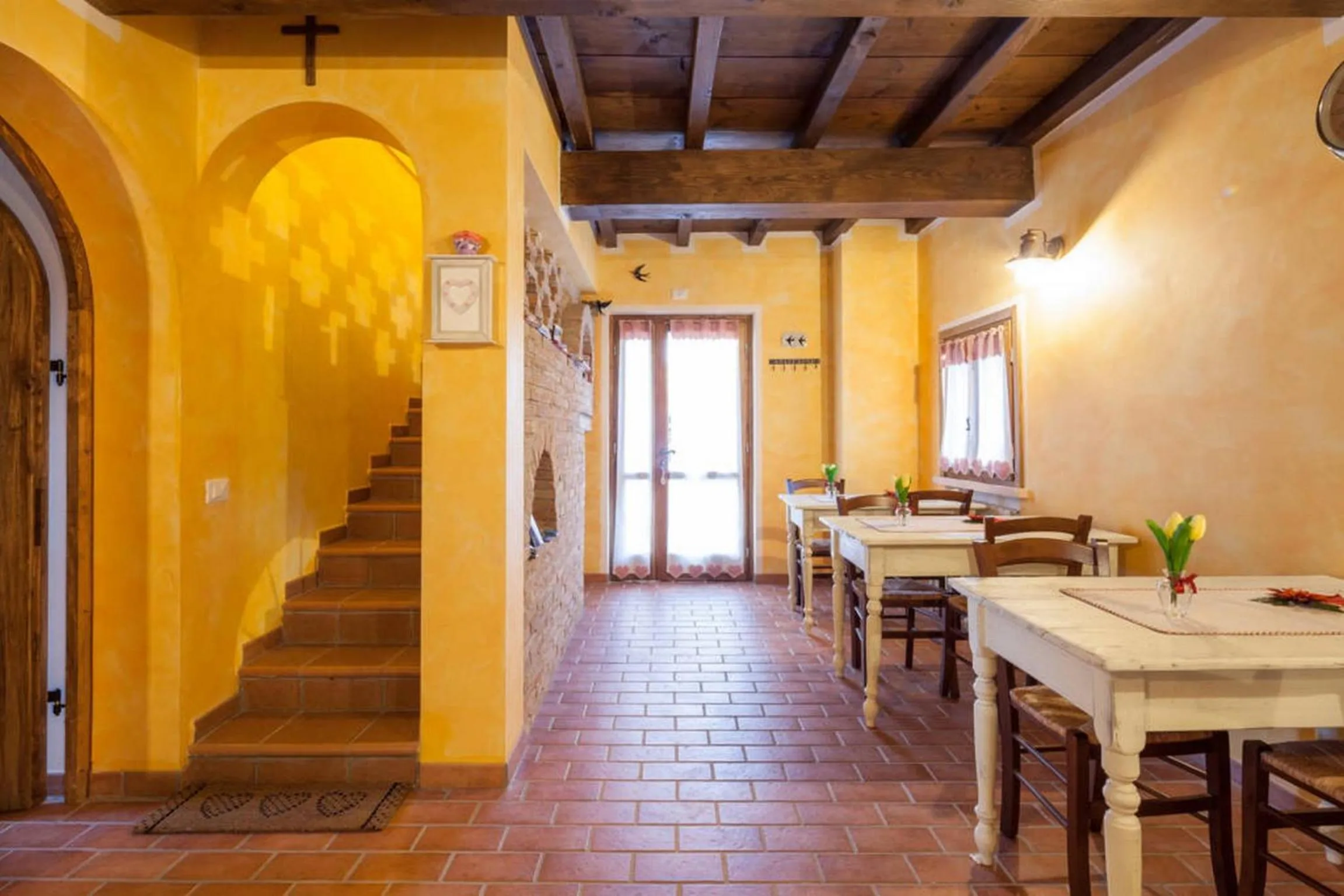 Communal kitchen in La Casa Delle Rondini