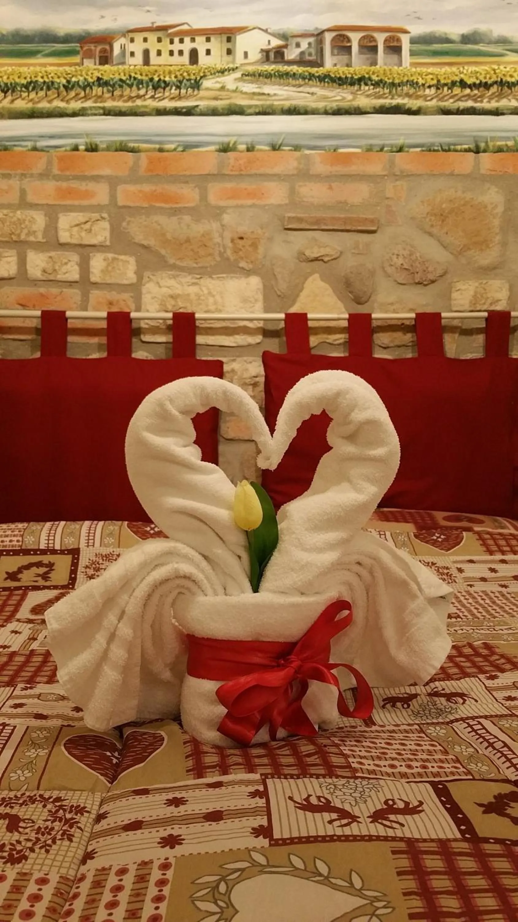 Decorative detail, Bed in La Casa Delle Rondini