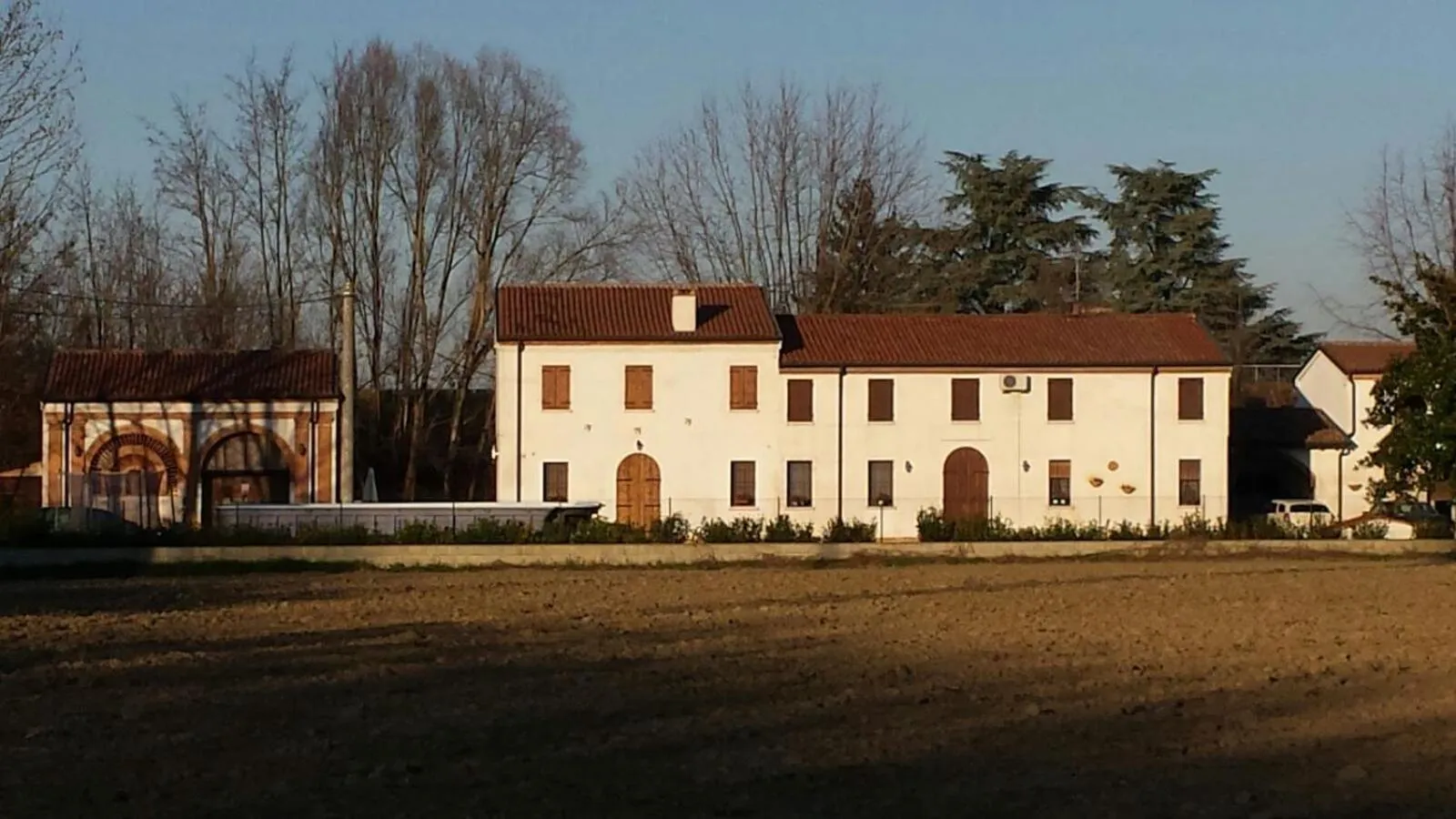 Property building in La Casa Delle Rondini