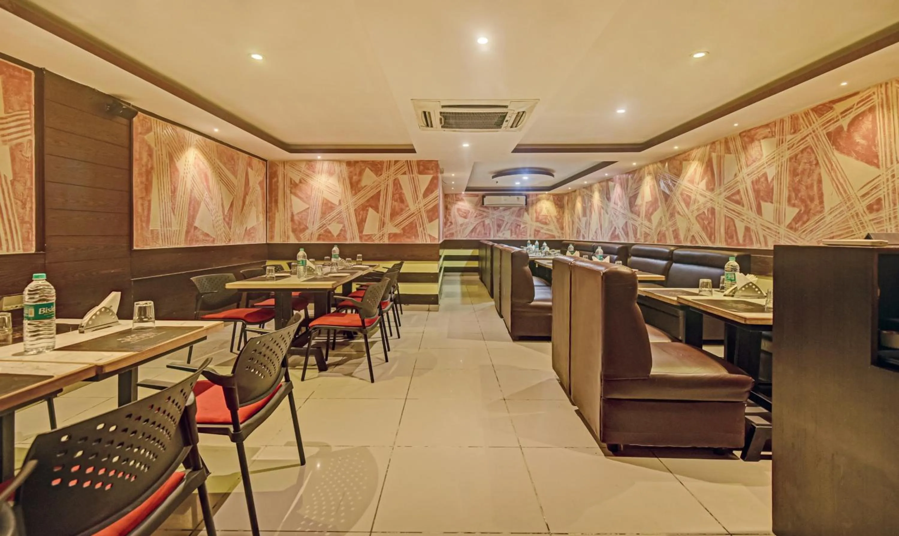 Dining area in Treebo Savoury Sea Shell Residency