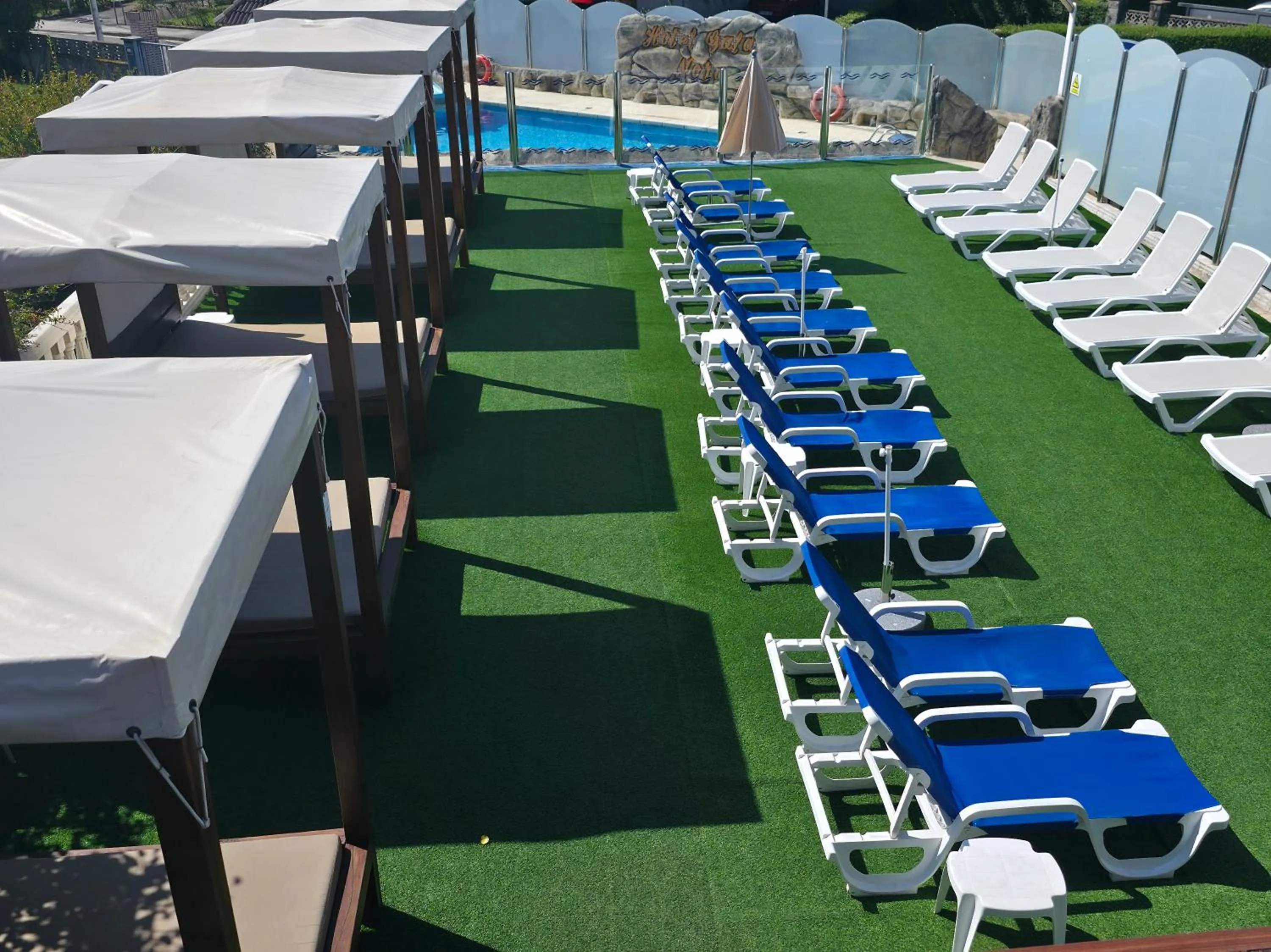 Swimming pool in Hotel Gala