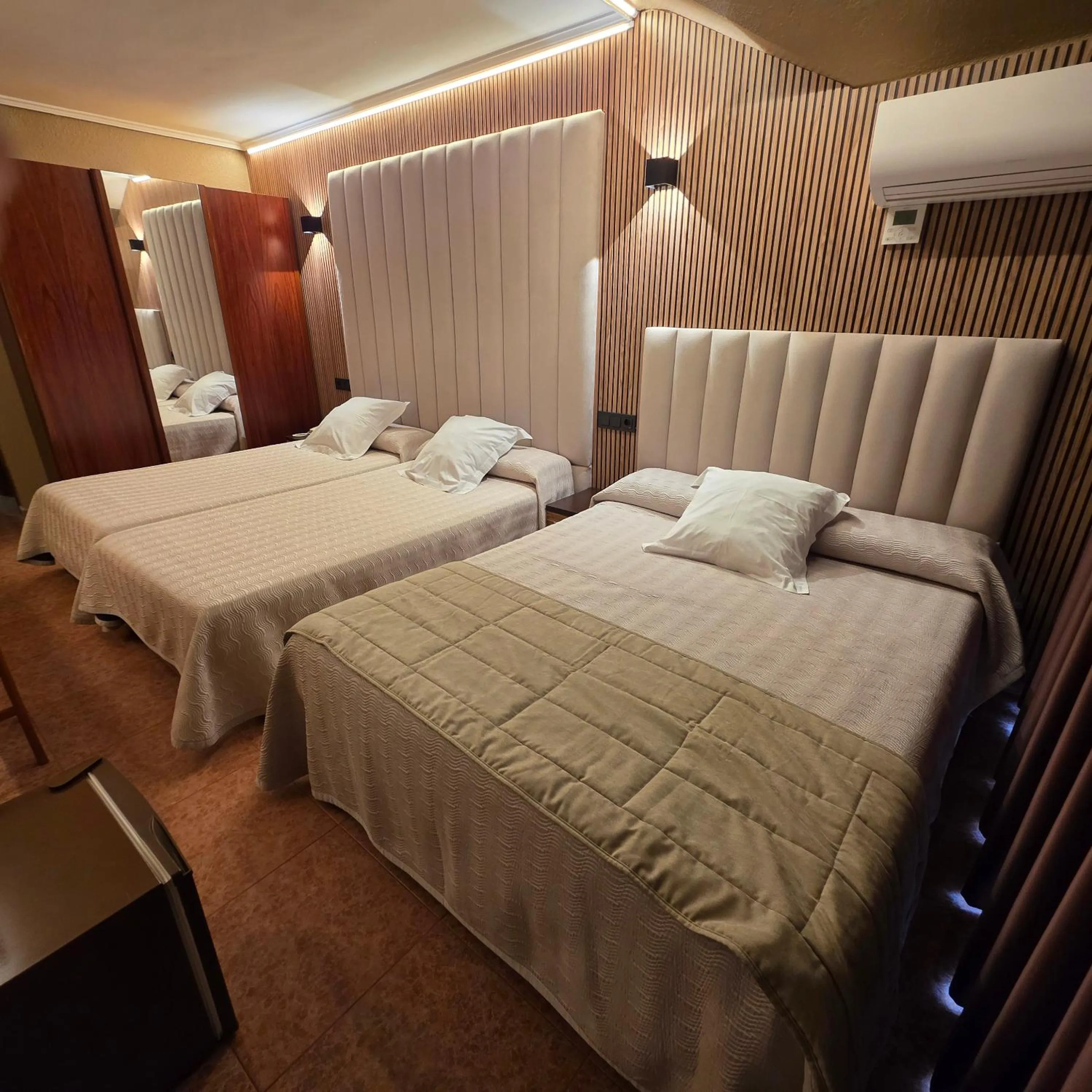 Photo of the whole room, Bed in Hotel Gala