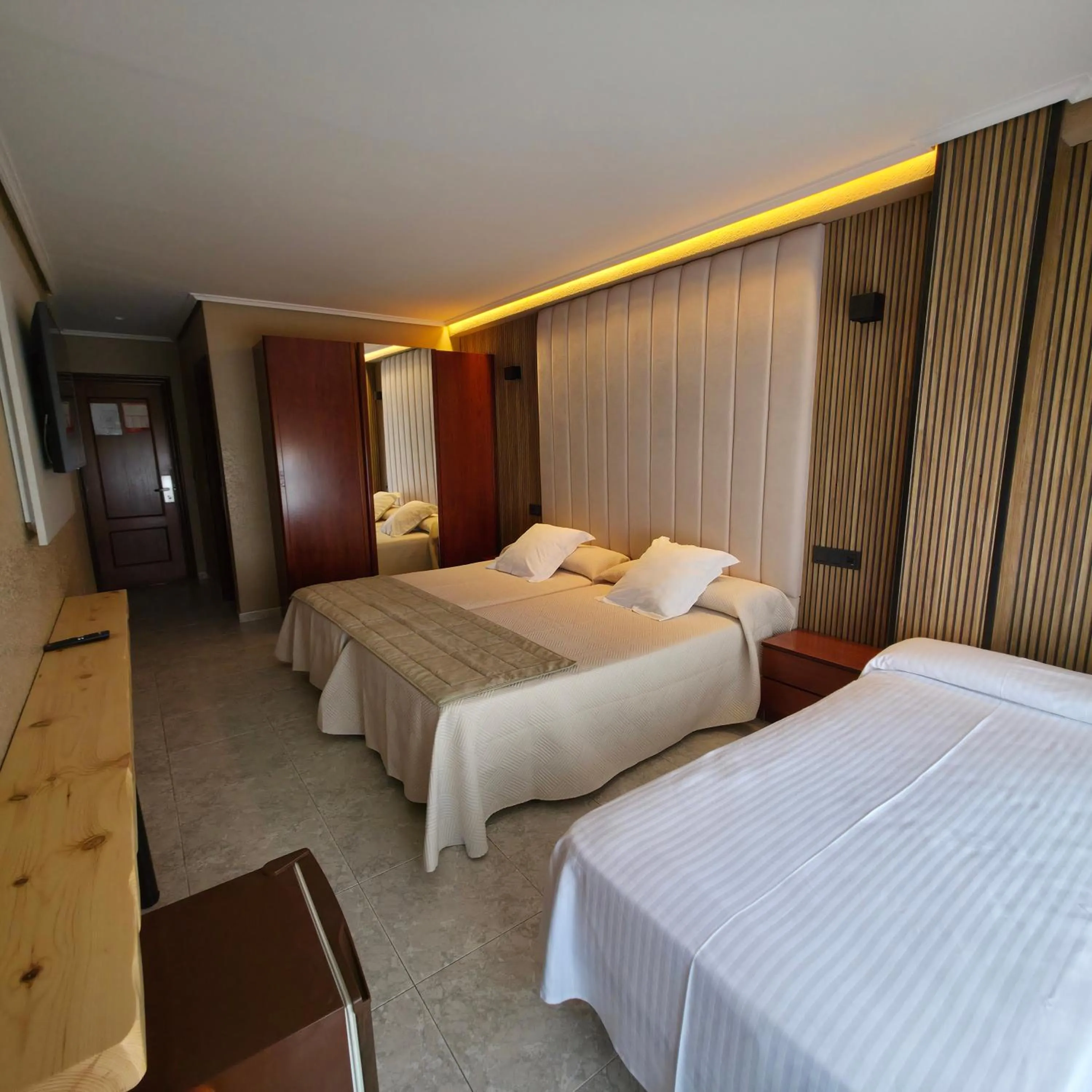 Photo of the whole room, Bed in Hotel Gala