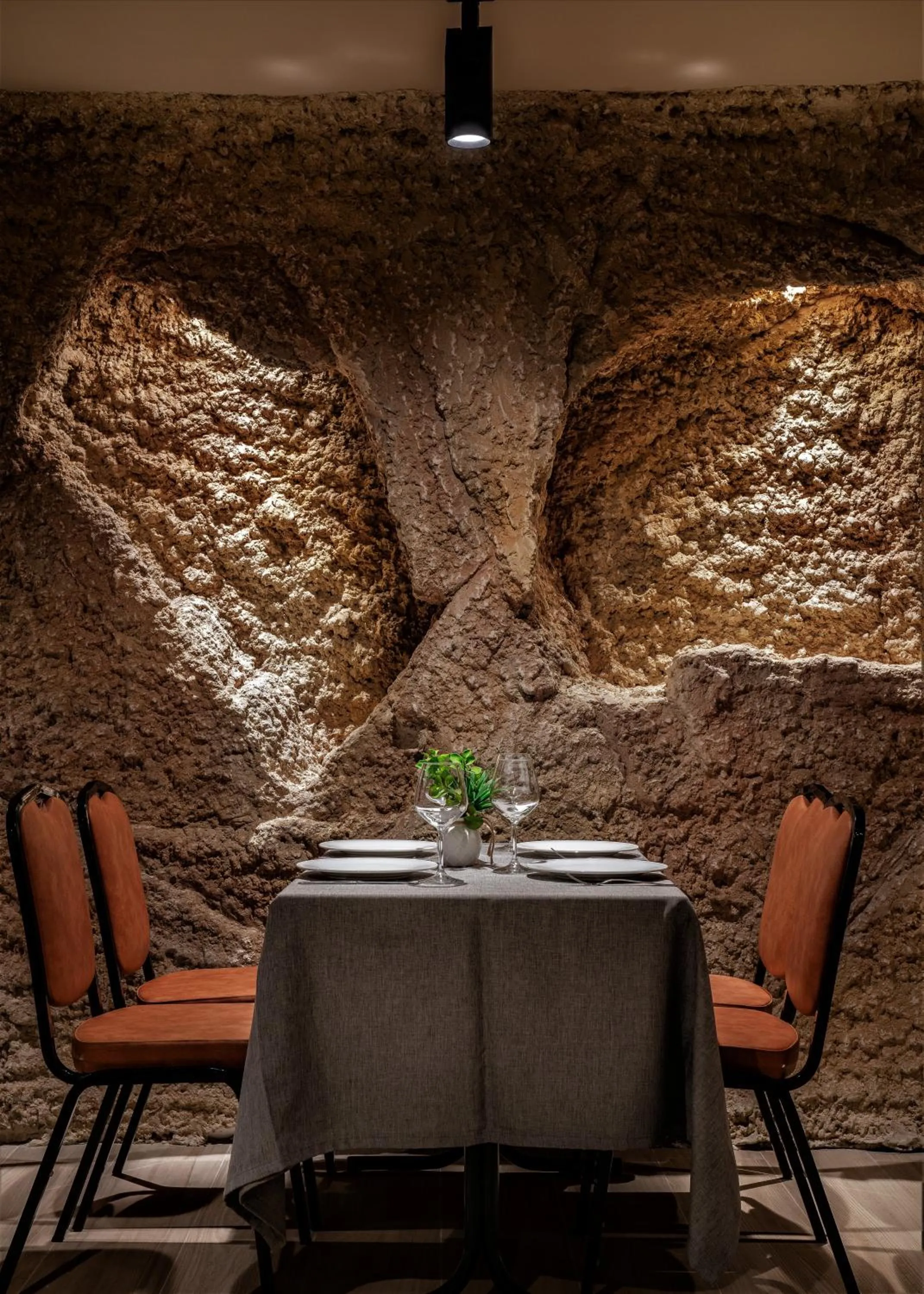 Restaurant/places to eat in Hotel Gala