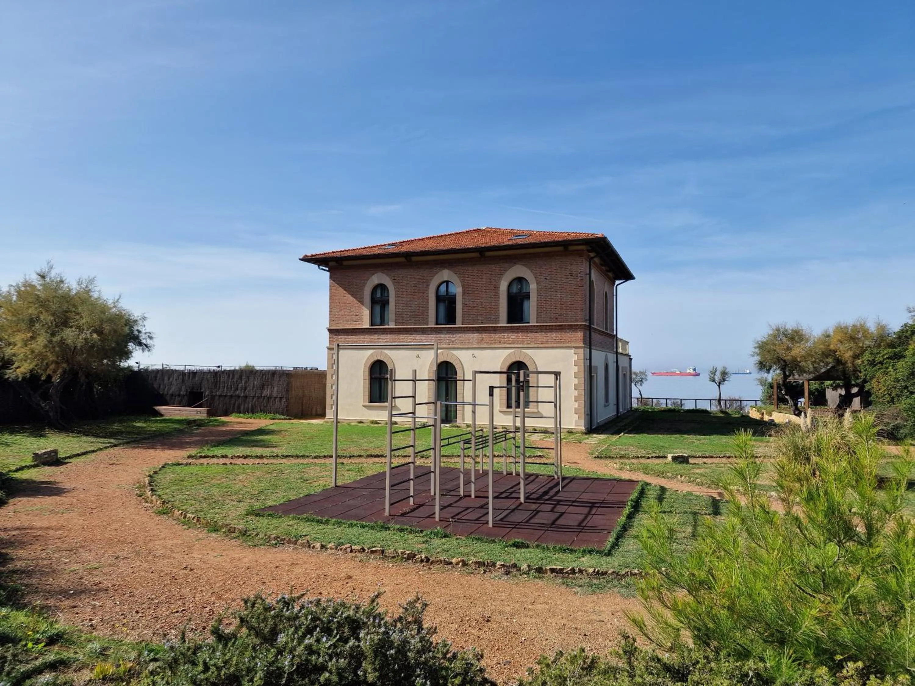 Property building in Cala Dei Mori