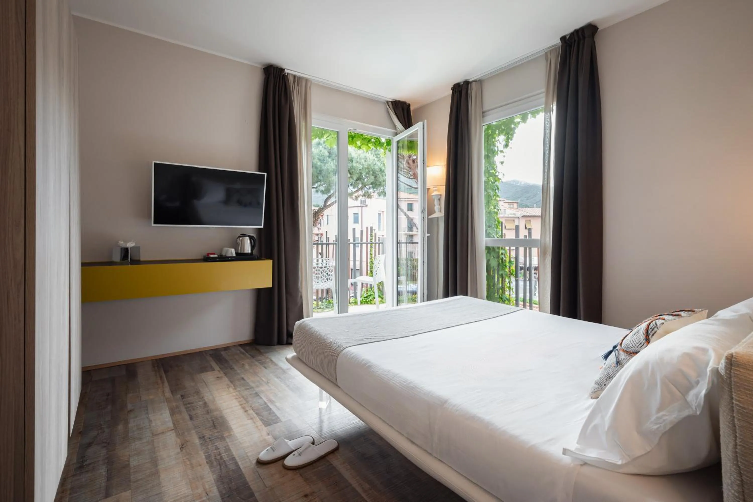 Bed in Marina Garden Hotel