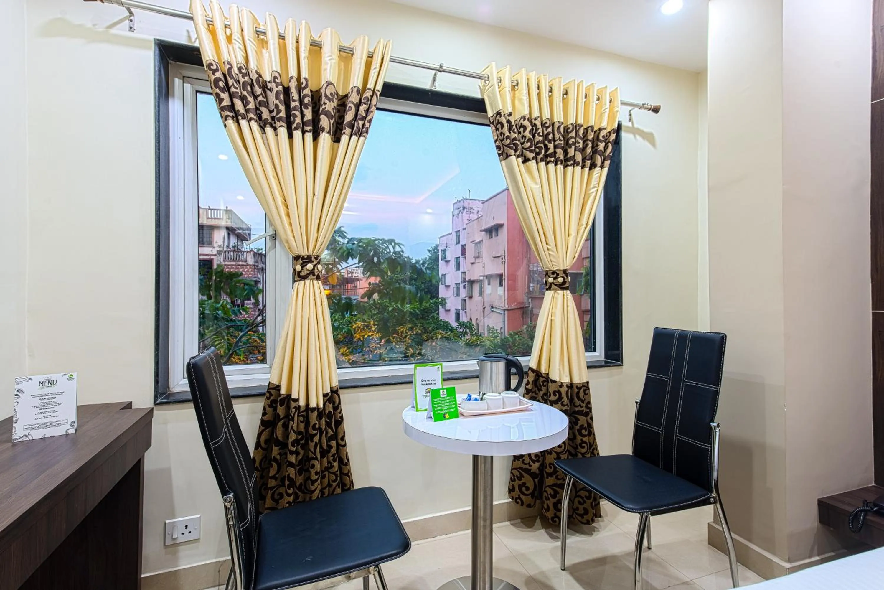 Decorative detail in Treebo Globe International, Near Kalighat Mandir