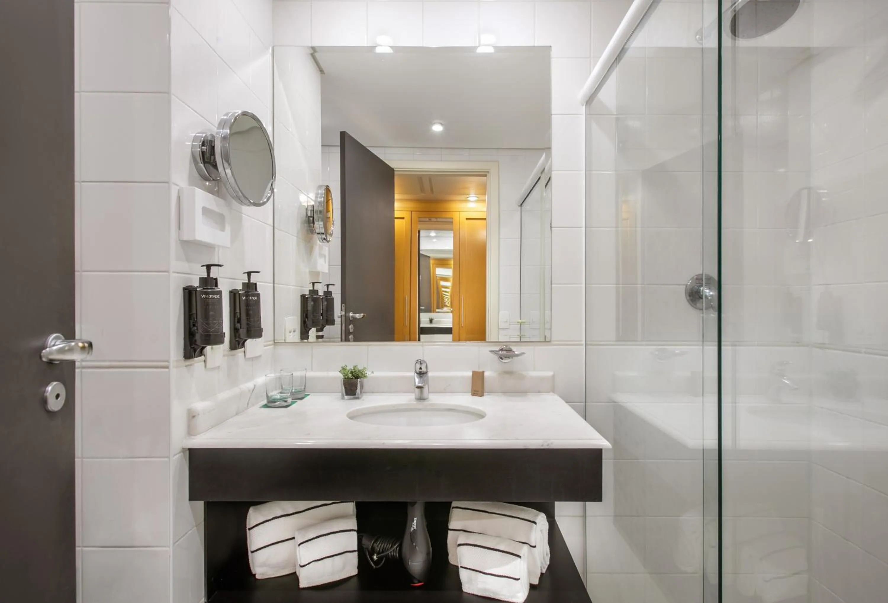 Bathroom in Meliá Campinas