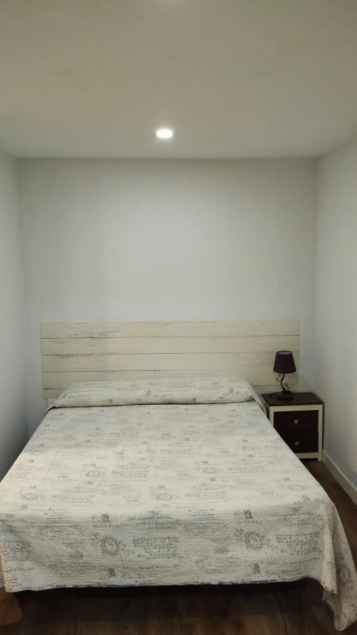 Bed in Hostal Castilla