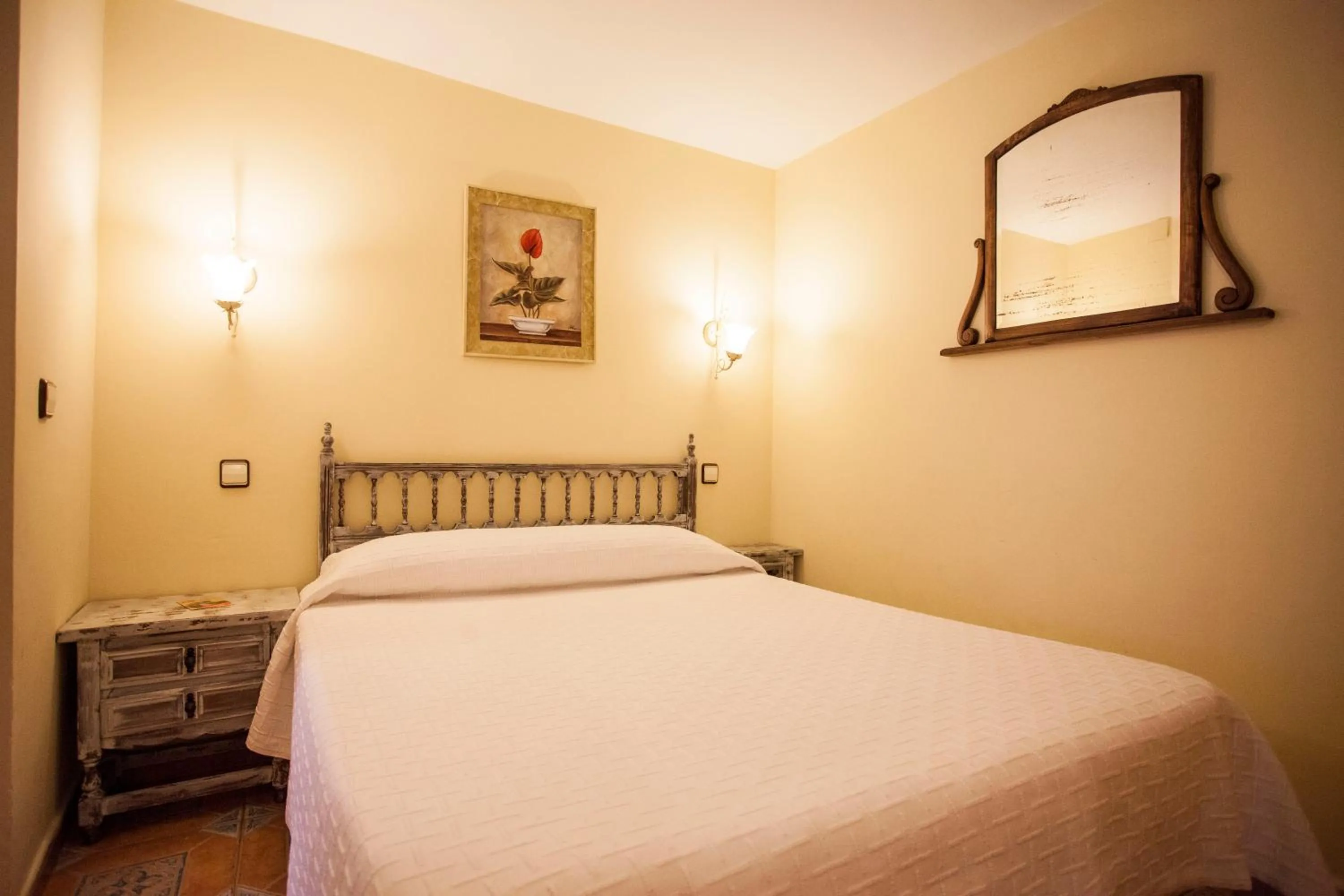 Photo of the whole room, Bed in Hostal Castilla