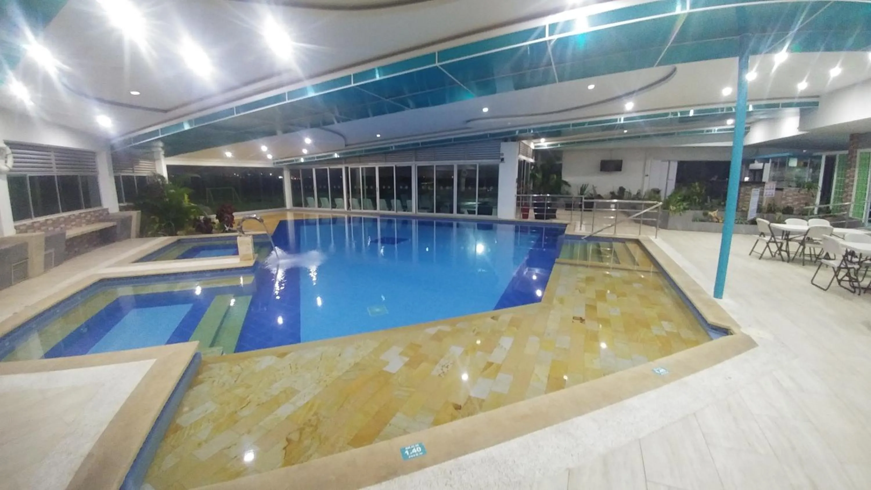 Swimming pool in Hotel Campestre El Cisne