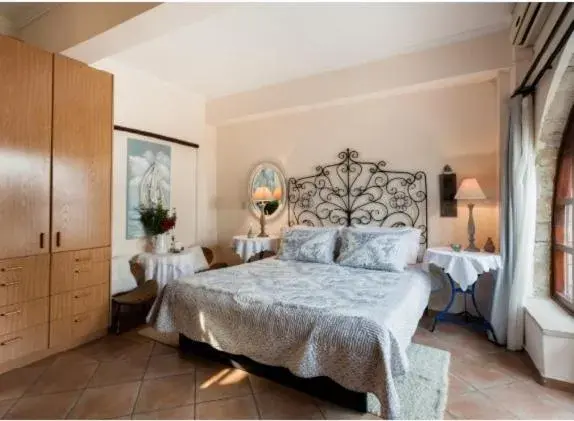 Deluxe Queen Studio in Calergi Residence - Holidays in Crete Deluxe Queen Studio in Calergi Residence - Holidays in Crete