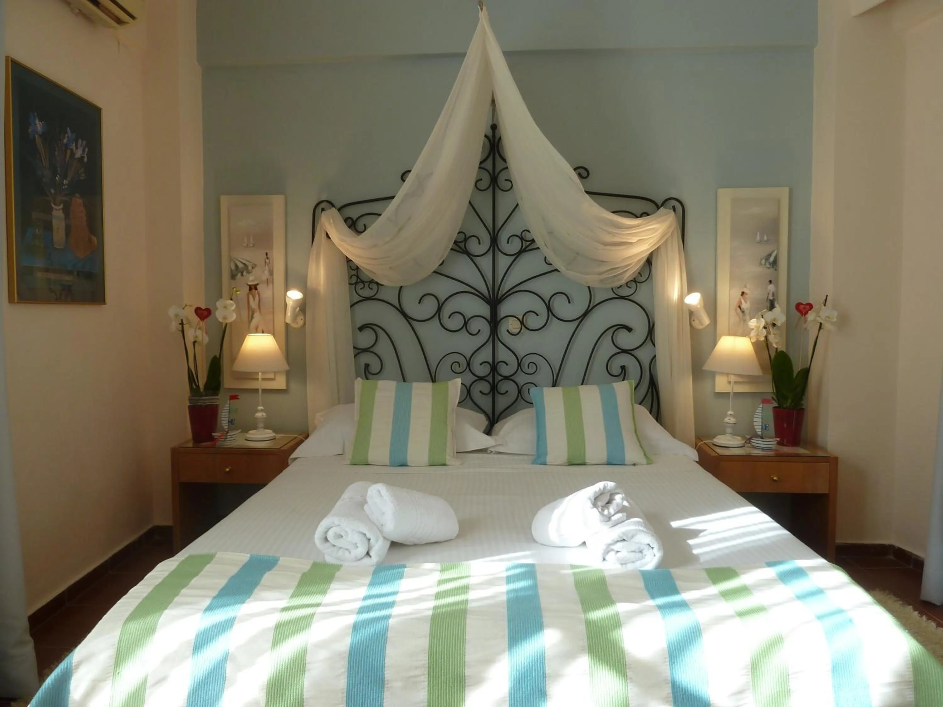 Bedroom, Bed in Calergi Residence - Holidays in Crete