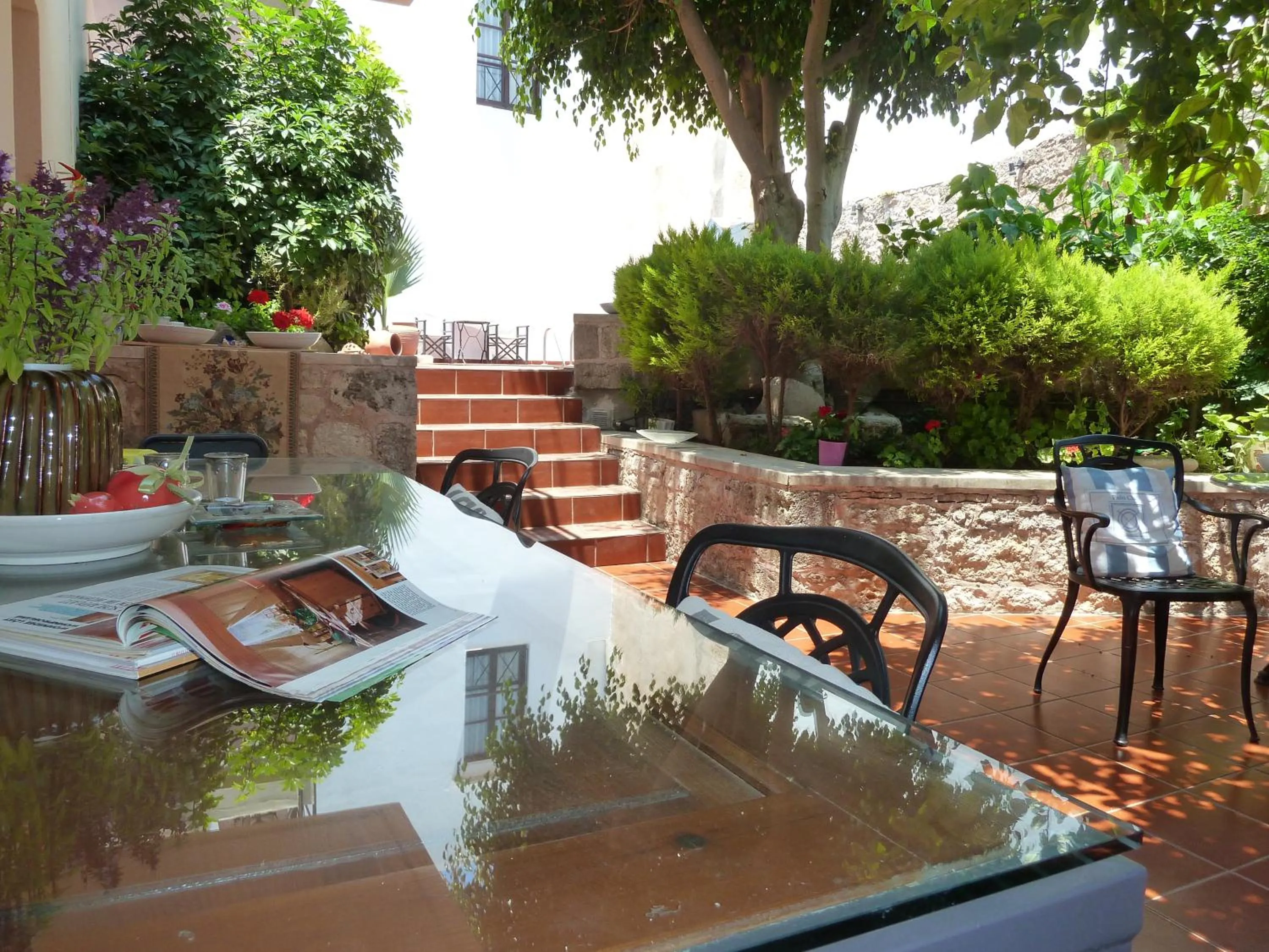 Garden in Calergi Residence - Holidays in Crete