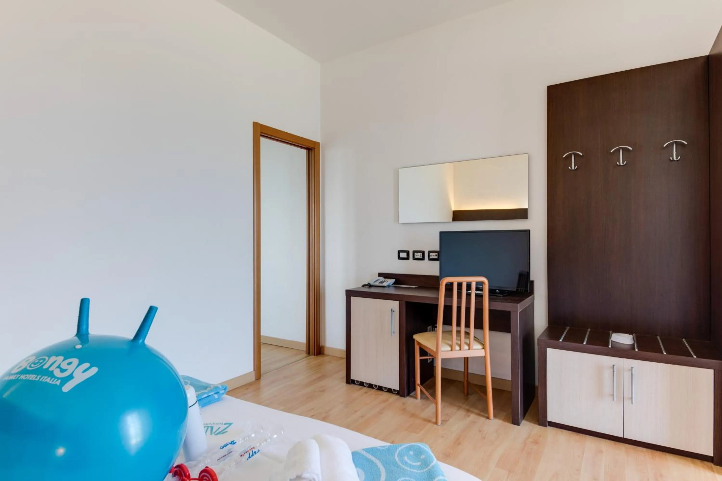 Photo of the whole room, TV/Entertainment Center in Hotel Adler