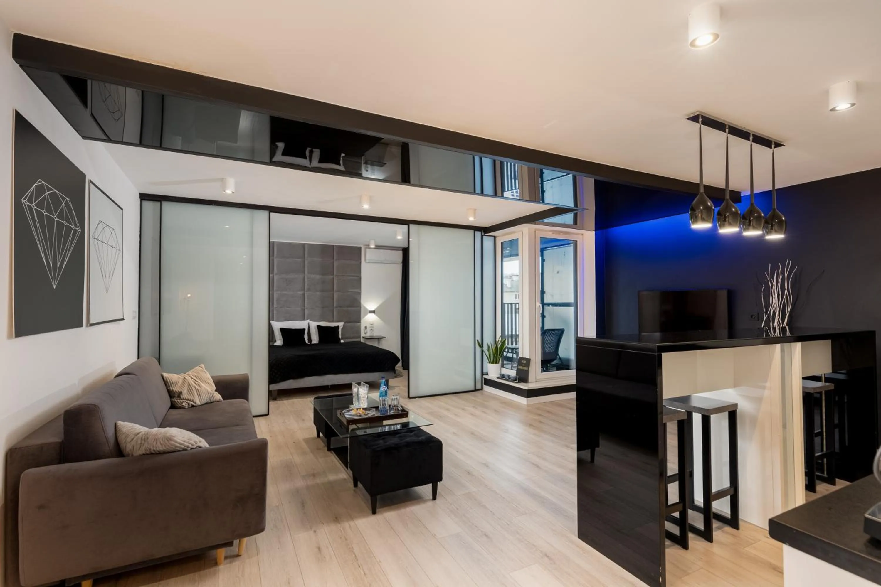 TV and multimedia in Diamonds Apartment