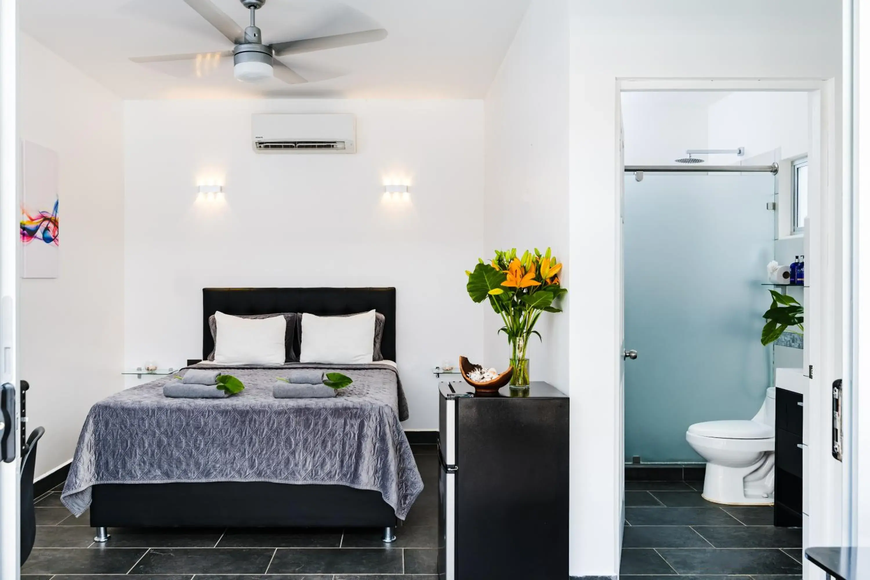 Premium Queen Room with patio and pool view in In the Shade Hotel - Coworking - 300Mbit - Adults Only Premium Queen Room with patio and pool view in In the Shade Hotel - Coworking - 300Mbit - Adults Only