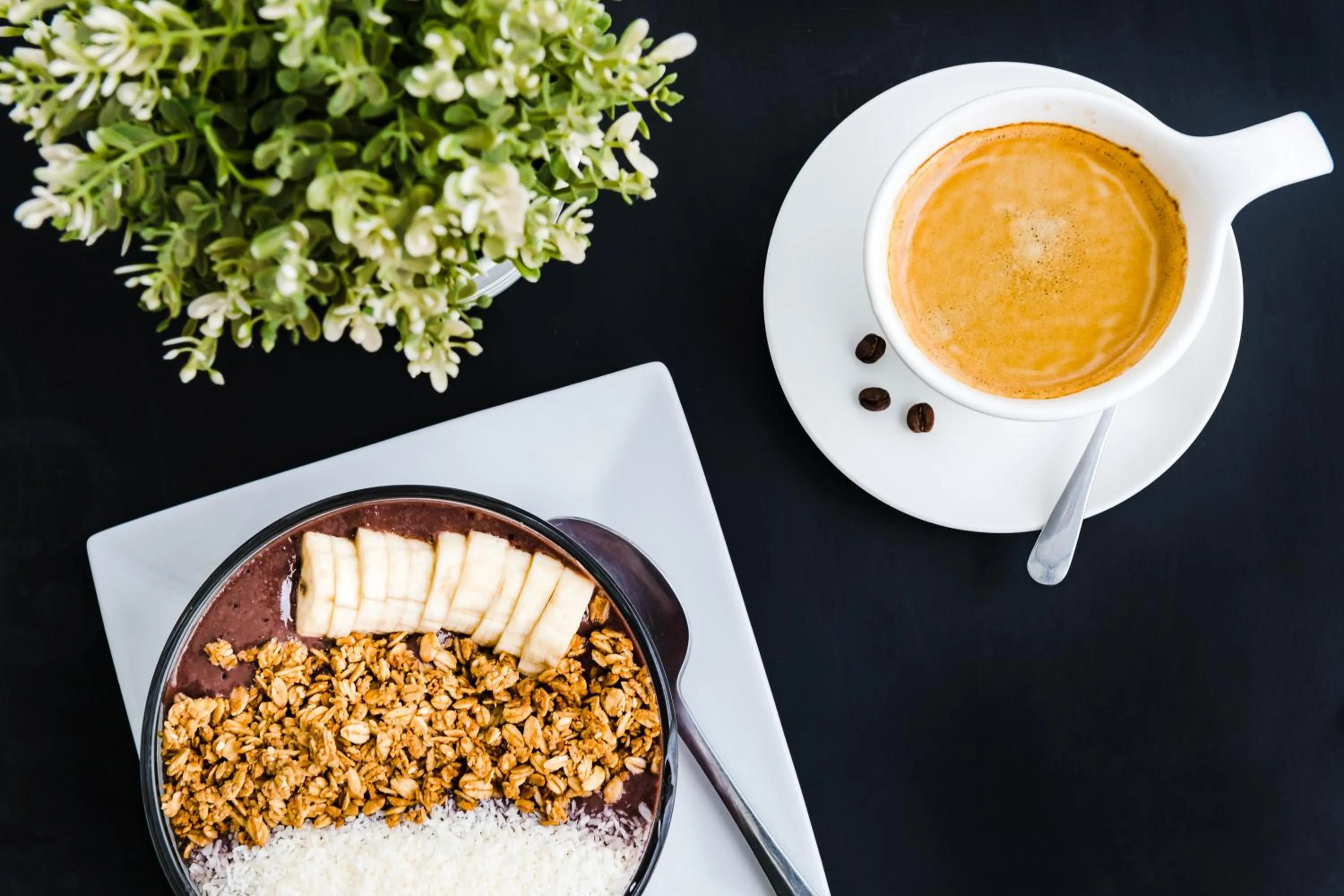 Food and drinks in In the Shade Hotel - Coworking - 300Mbit - Adults Only