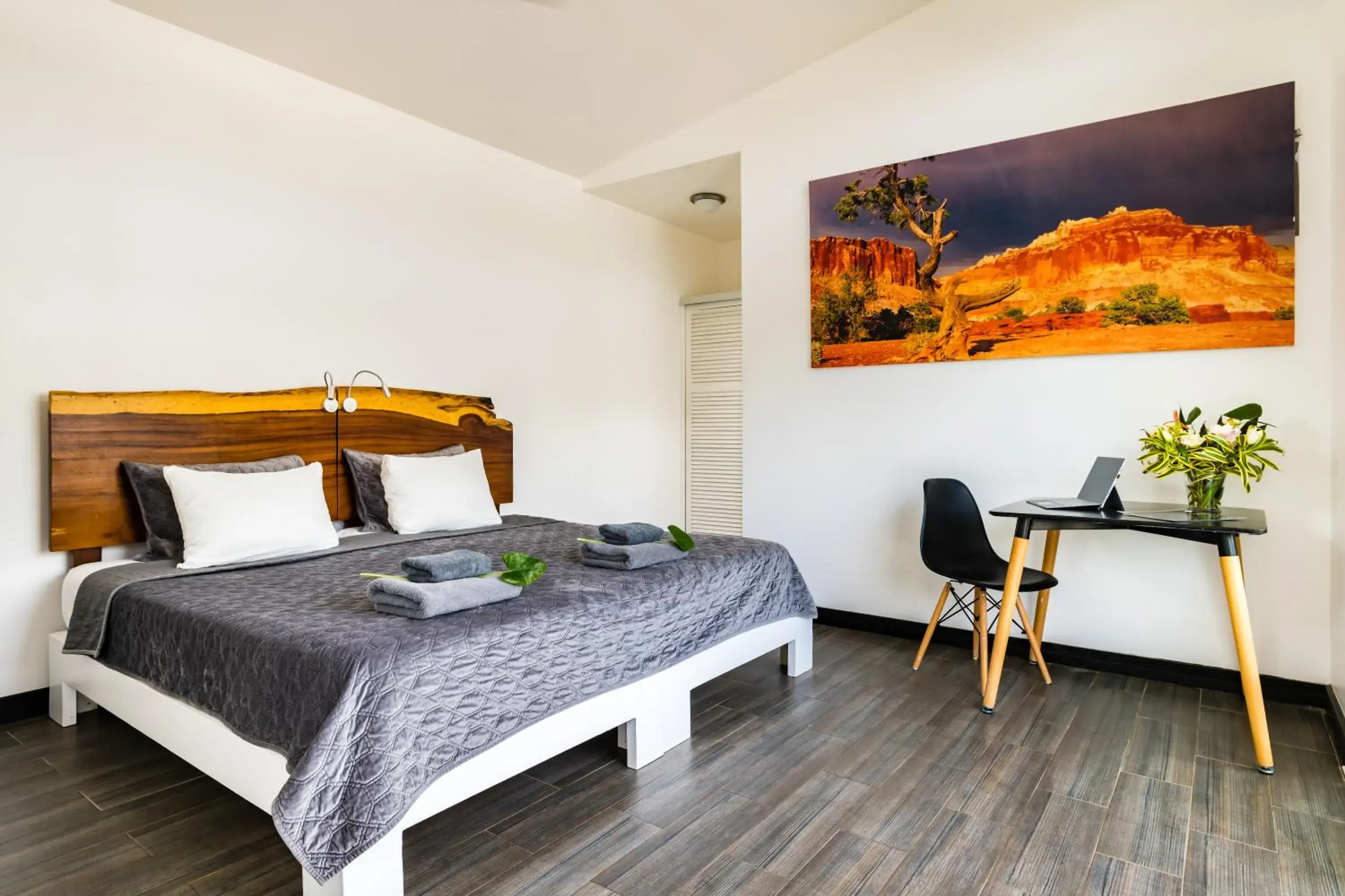 Deluxe King Room with balcony and pool view in In the Shade Hotel - Coworking - 300Mbit - Adults Only Deluxe King Room with balcony and pool view in In the Shade Hotel - Coworking - 300Mbit - Adults Only