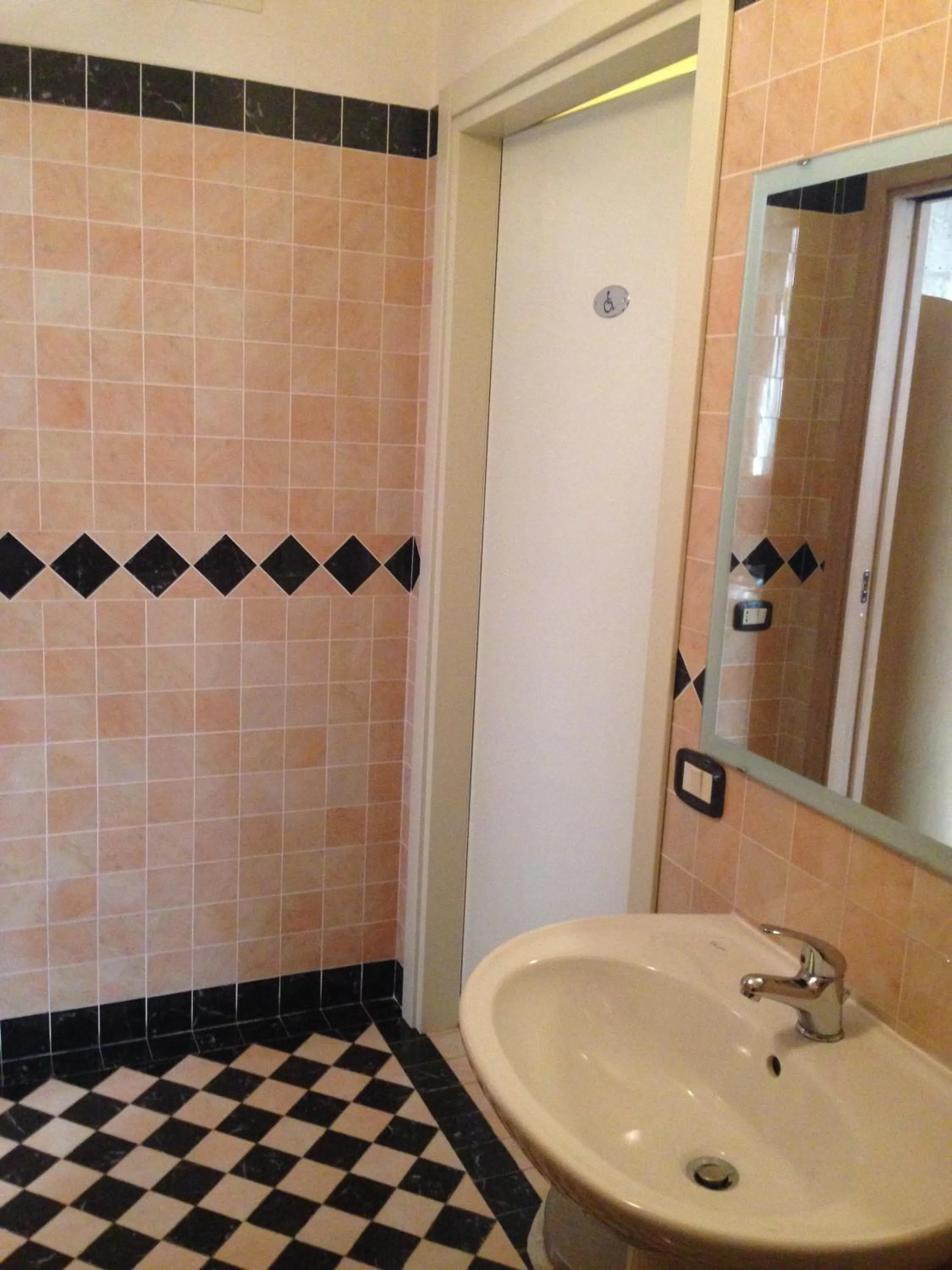 Bathroom in Hotel Cristal Eboli