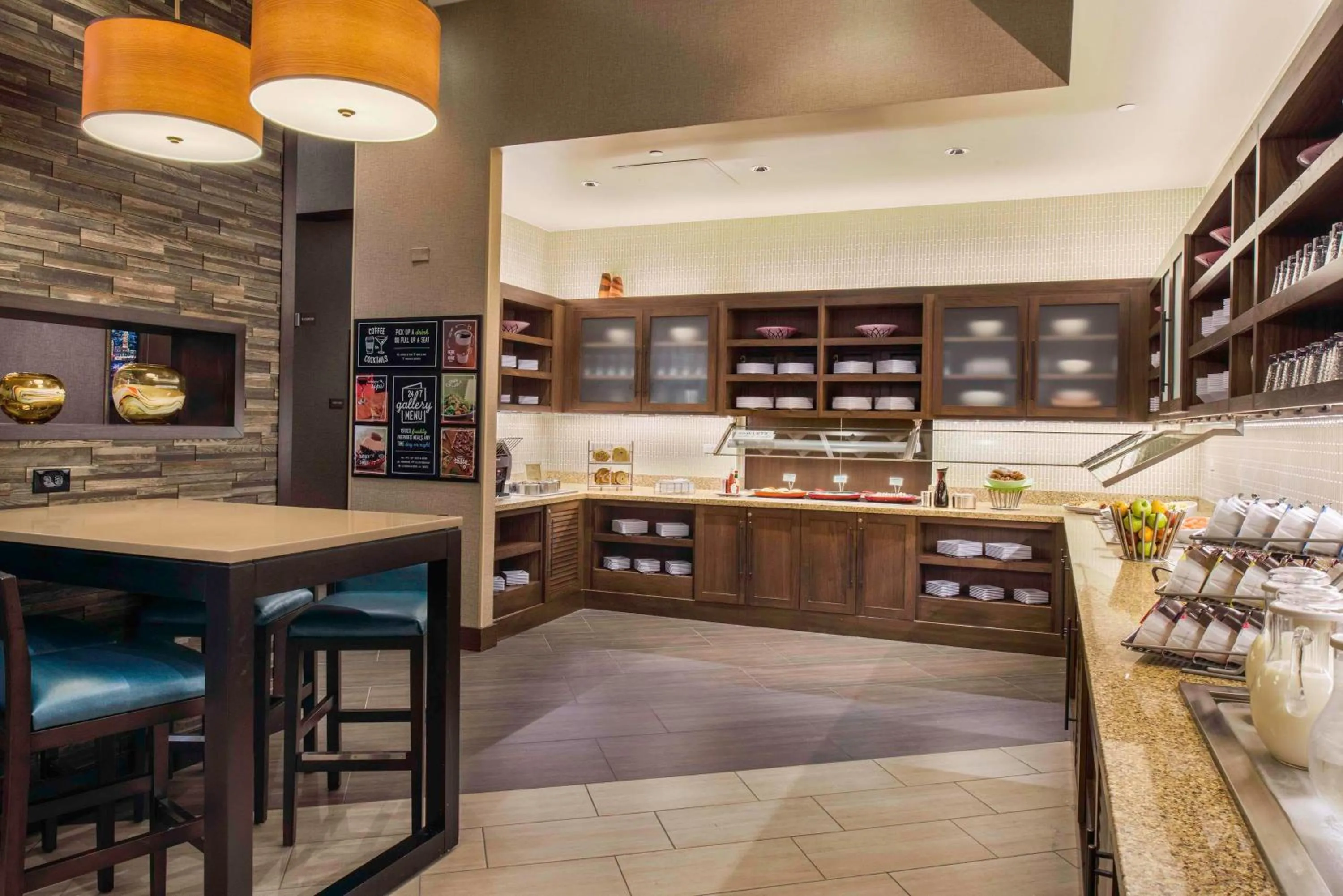 Restaurant/places to eat in Hyatt Place Cleveland/Westlake/Crocker Park