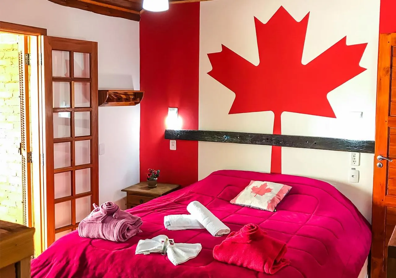 Photo of the whole room, Bed in Pousada Cabanas no Mundo