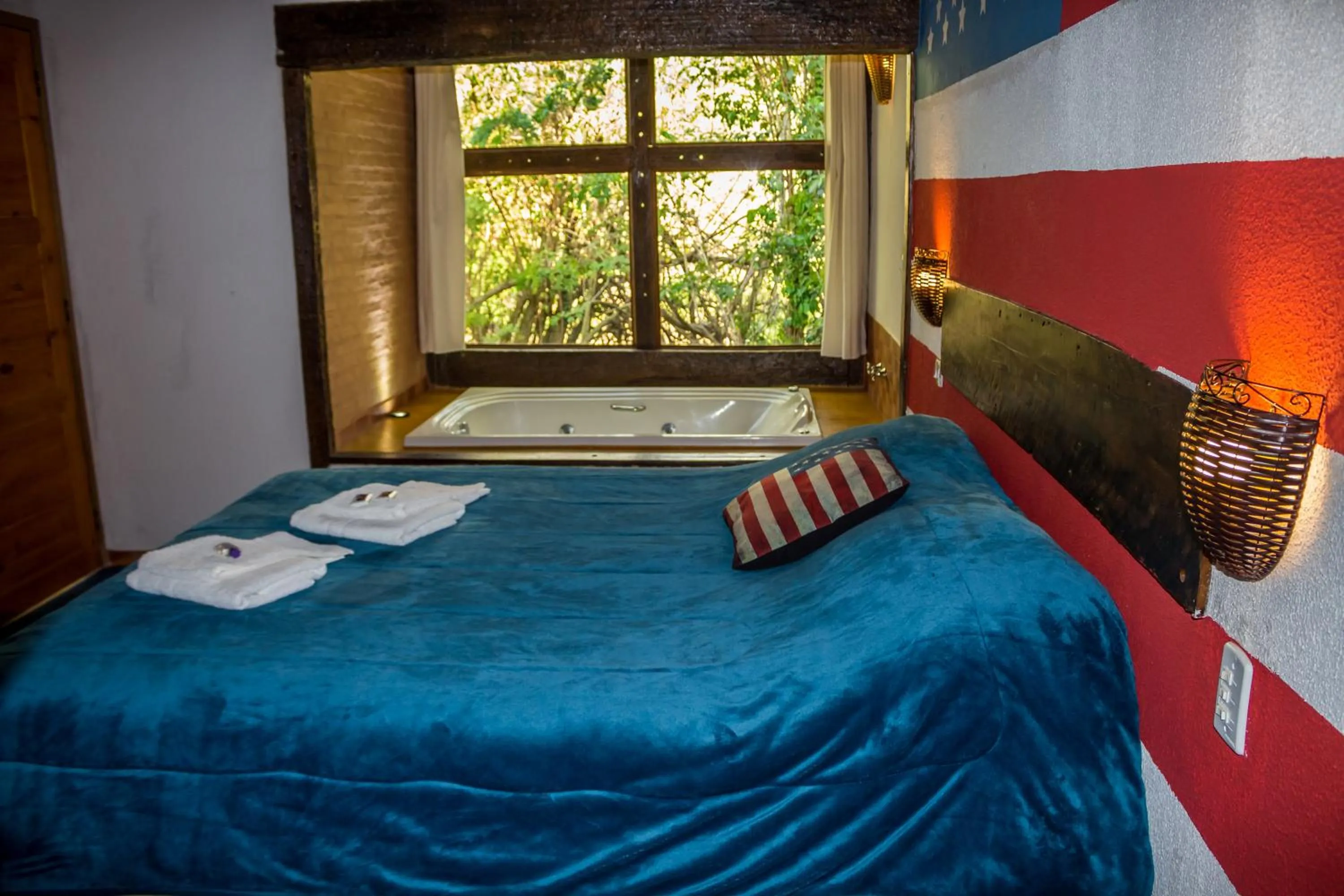 Photo of the whole room, Bed in Pousada Cabanas no Mundo