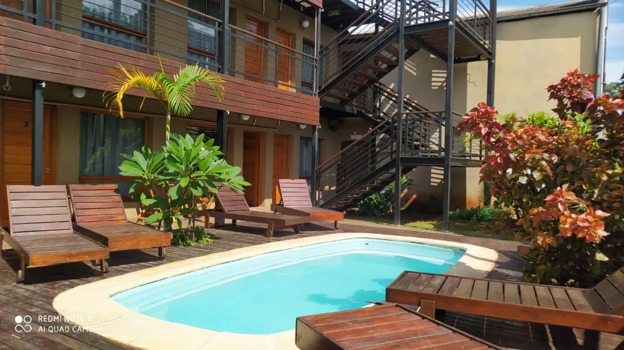 Swimming pool in Iguazú Urban Hotel Express