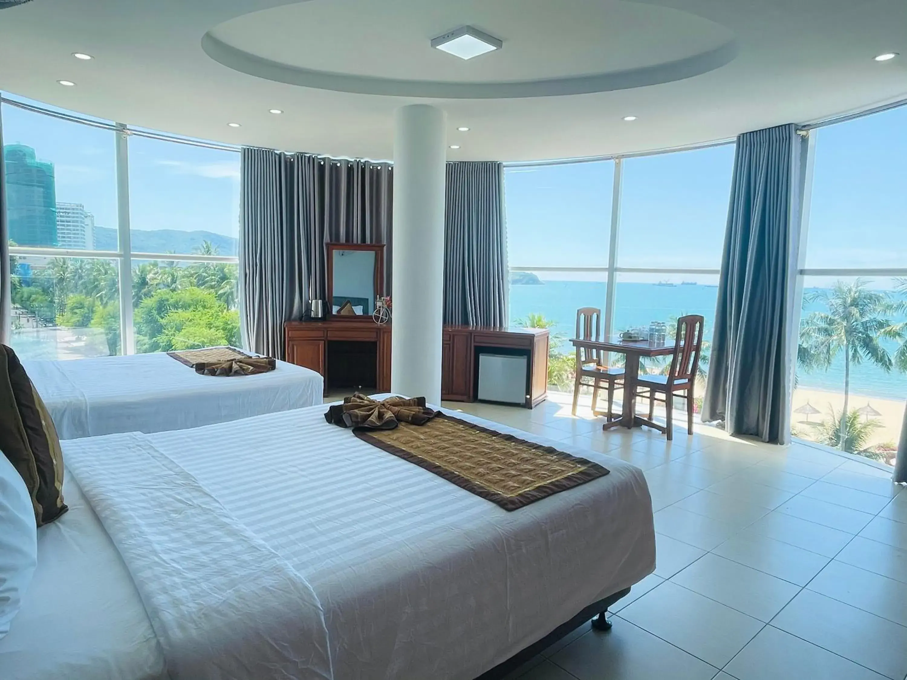 Family Room with Sea View in Y Linh Hotel Family Room with Sea View in Y Linh Hotel