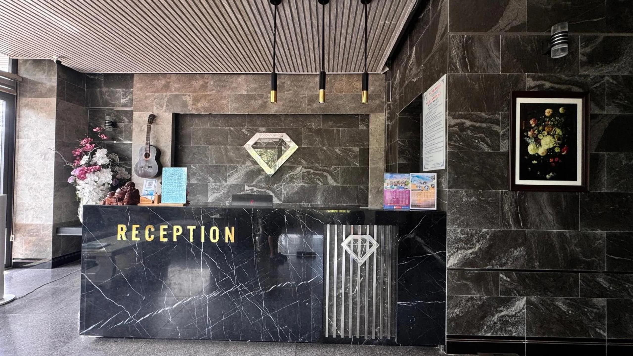 Lobby or reception in Y Linh Hotel