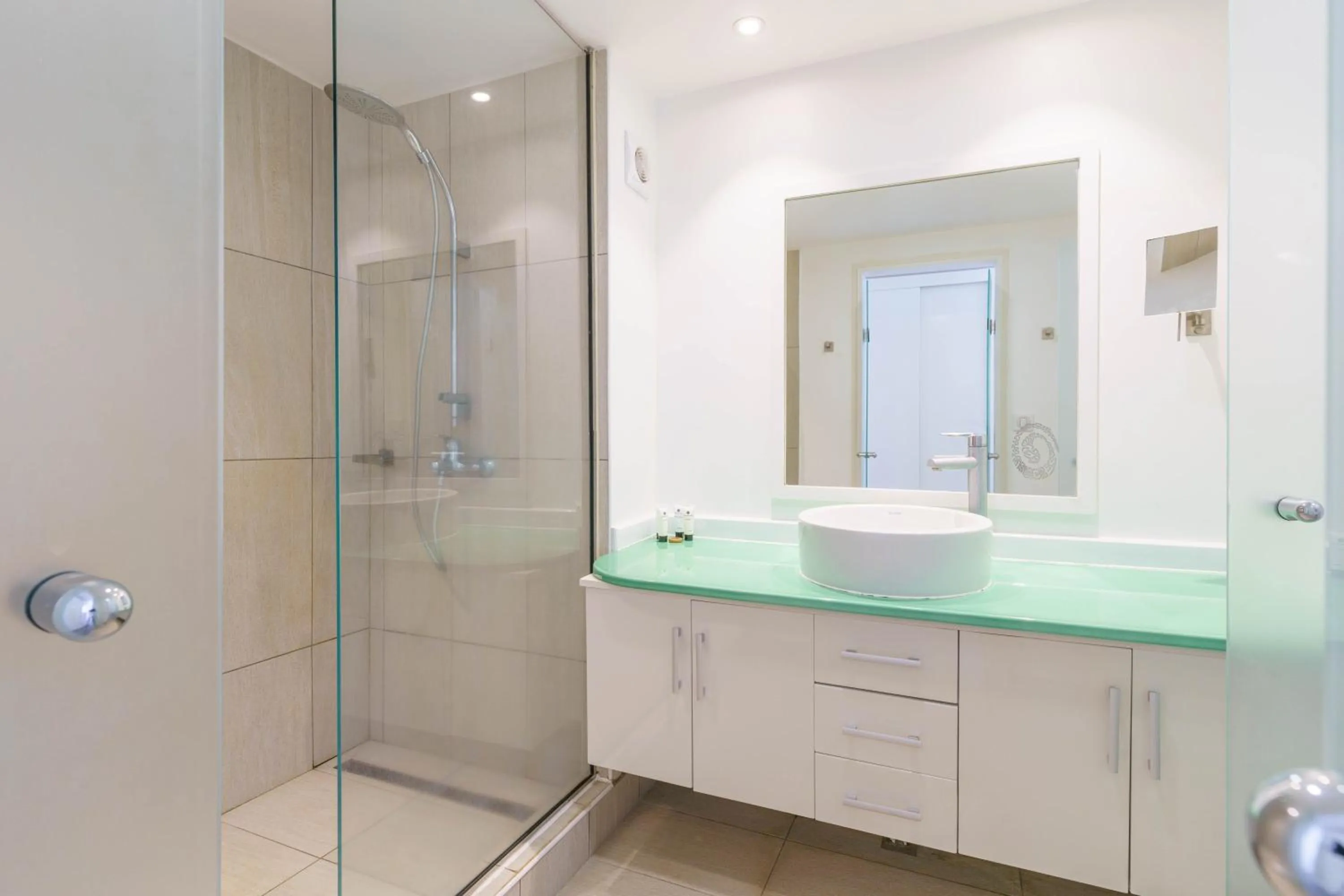 Shower in Moorea Sunset Beach