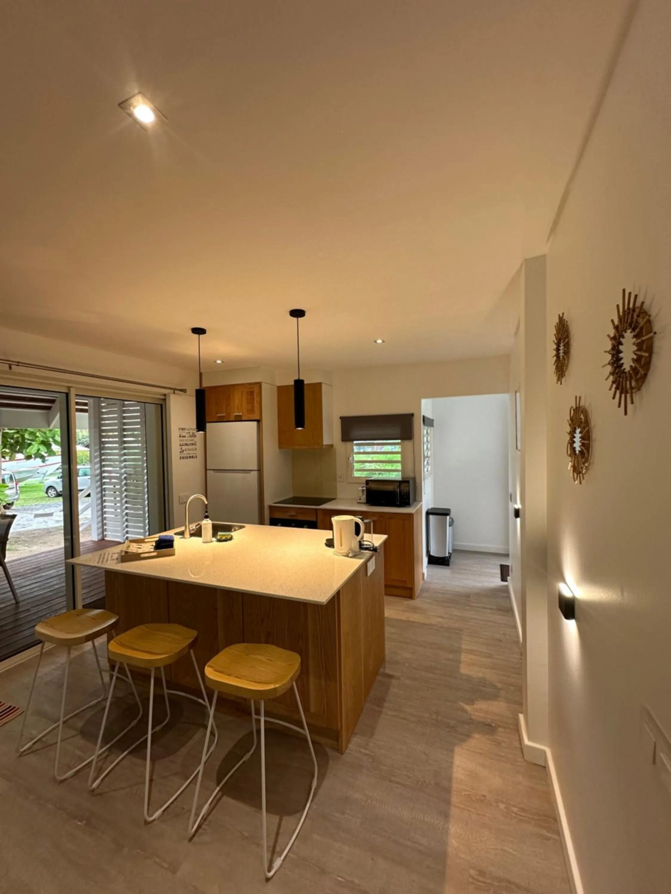 Kitchen or kitchenette in Moorea Sunset Beach