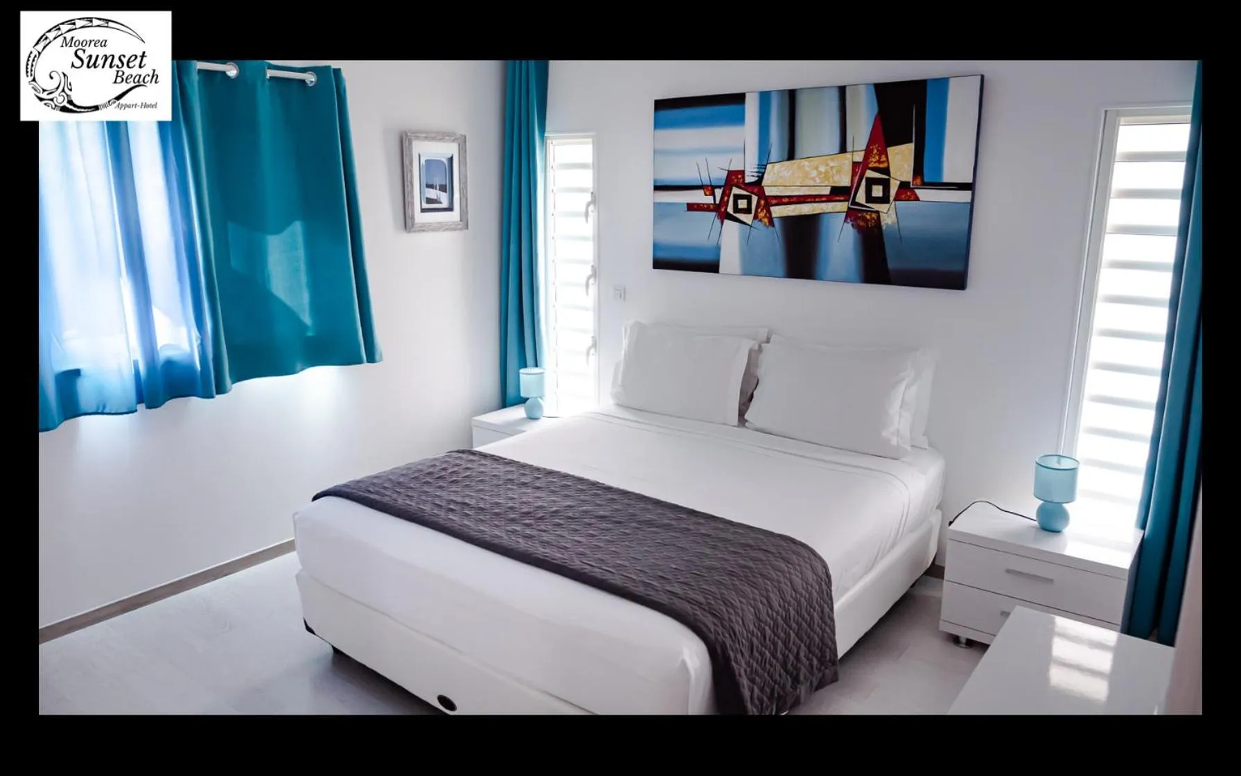 Bed in Moorea Sunset Beach