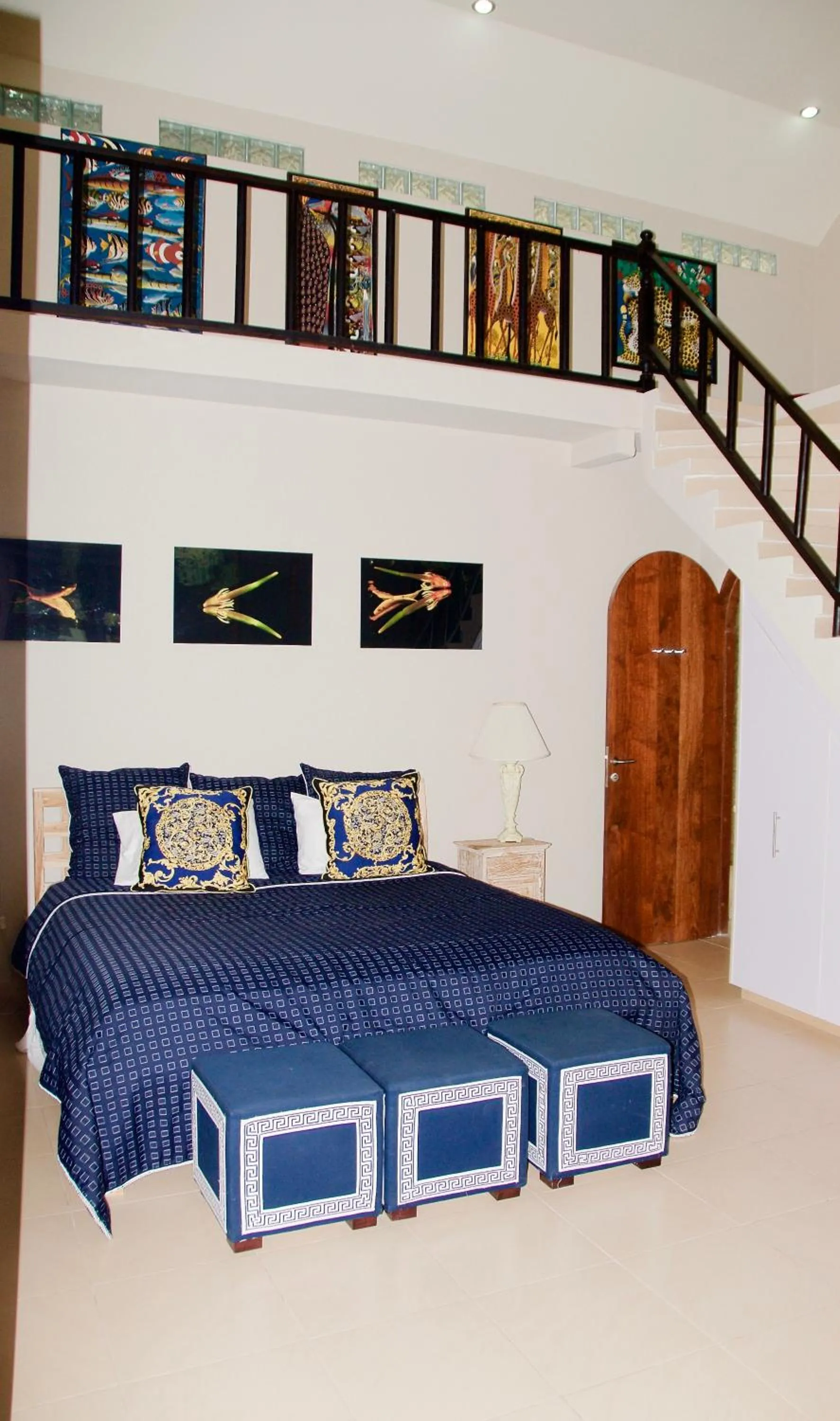 Property building in Villa Costa Plenty