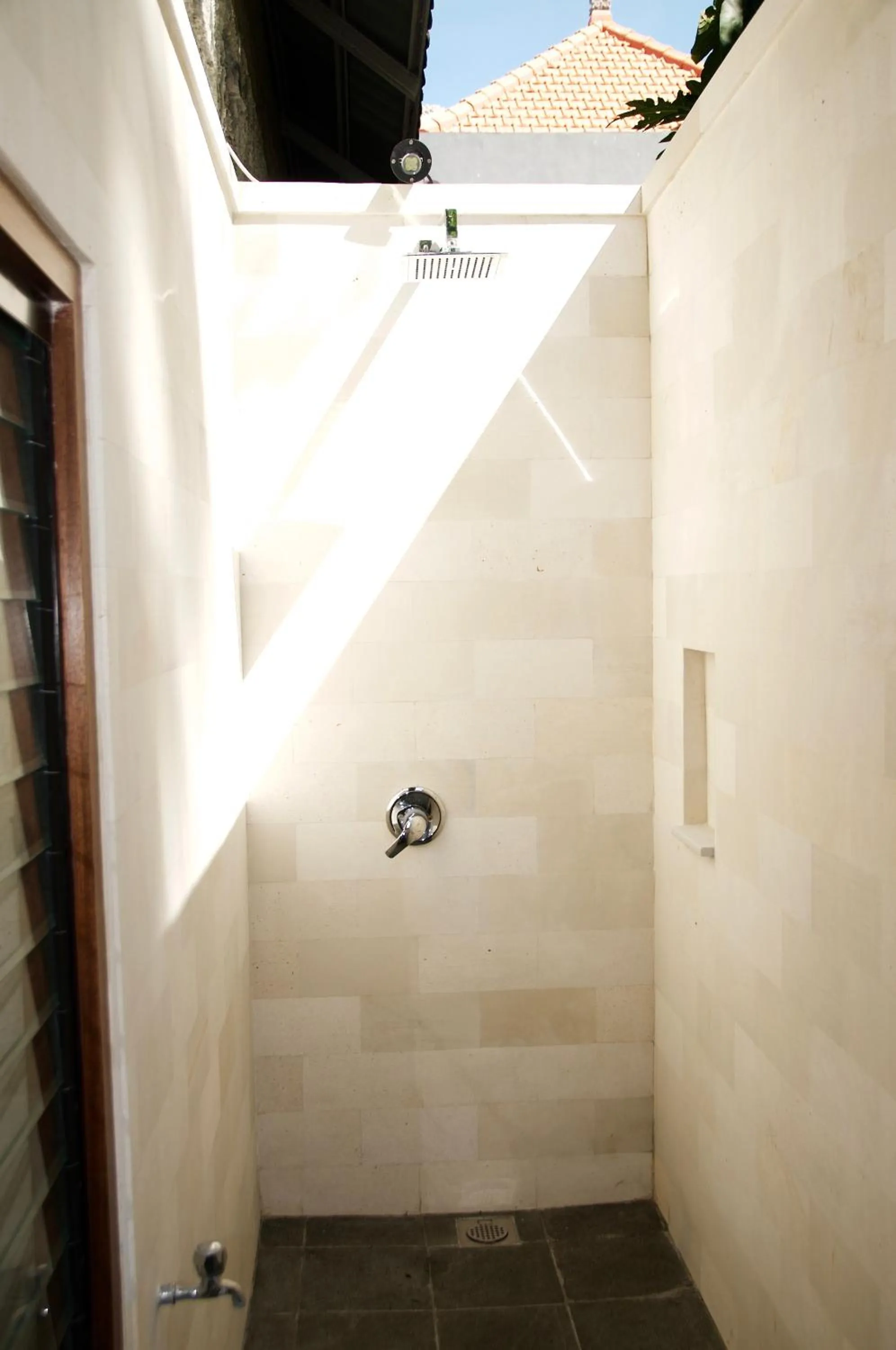 Property building in Villa Costa Plenty