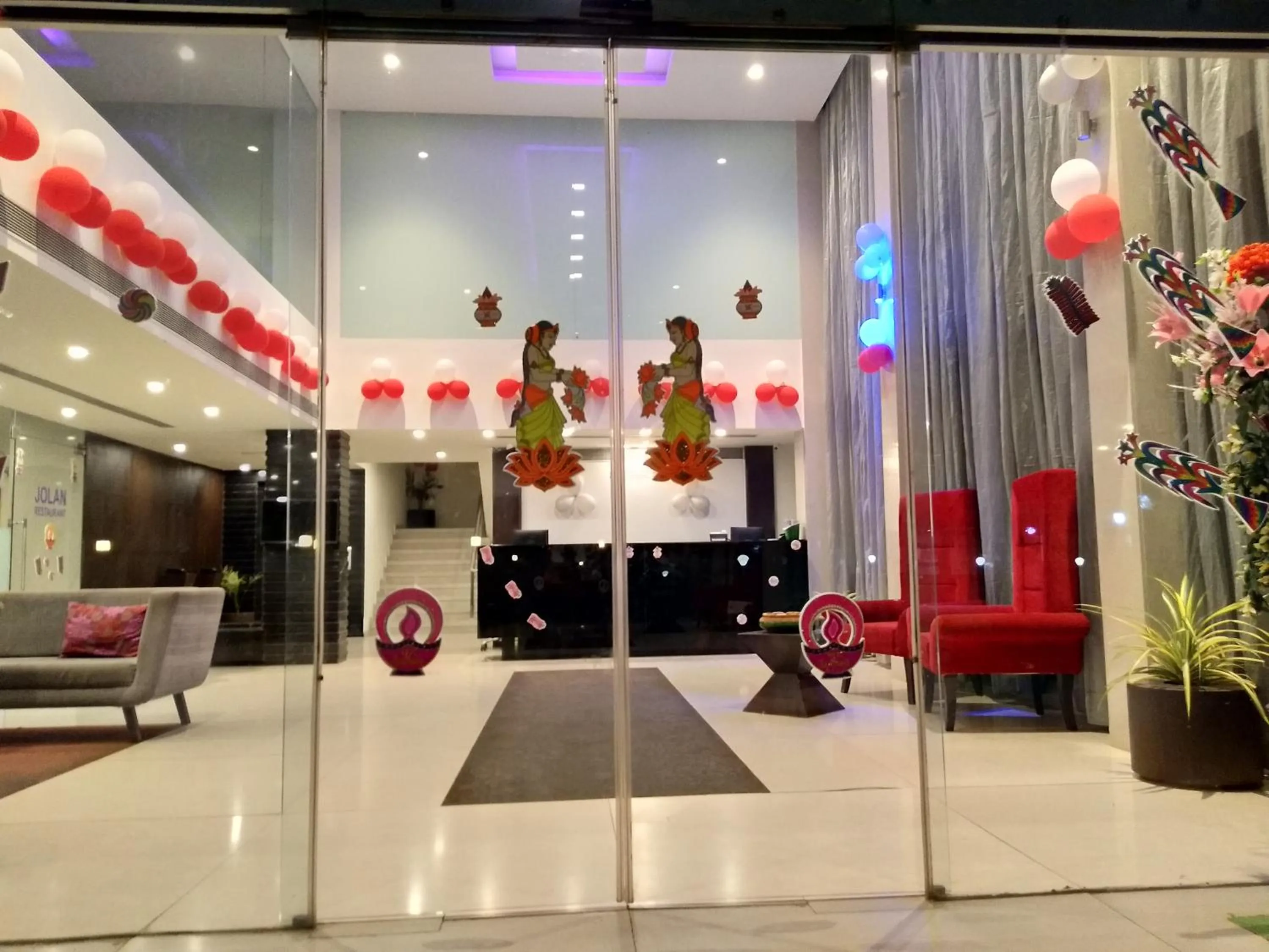 Facade/entrance in Veronica Hotel