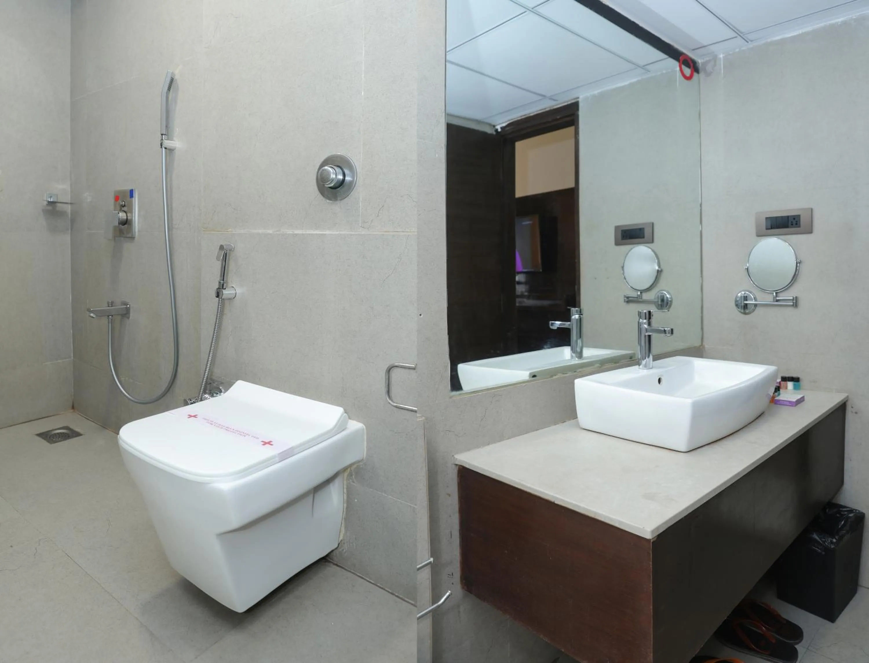 Bathroom in Veronica Hotel