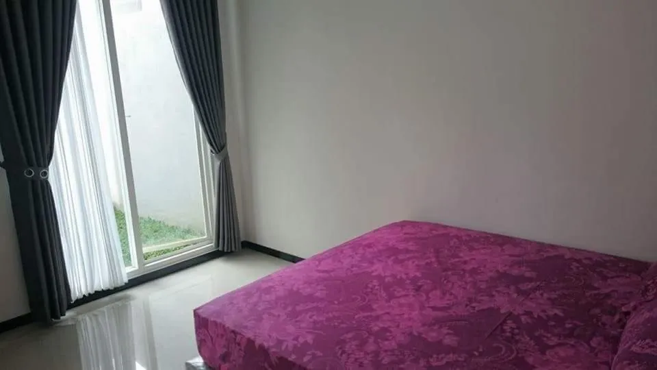 Bed in Villa Frengky