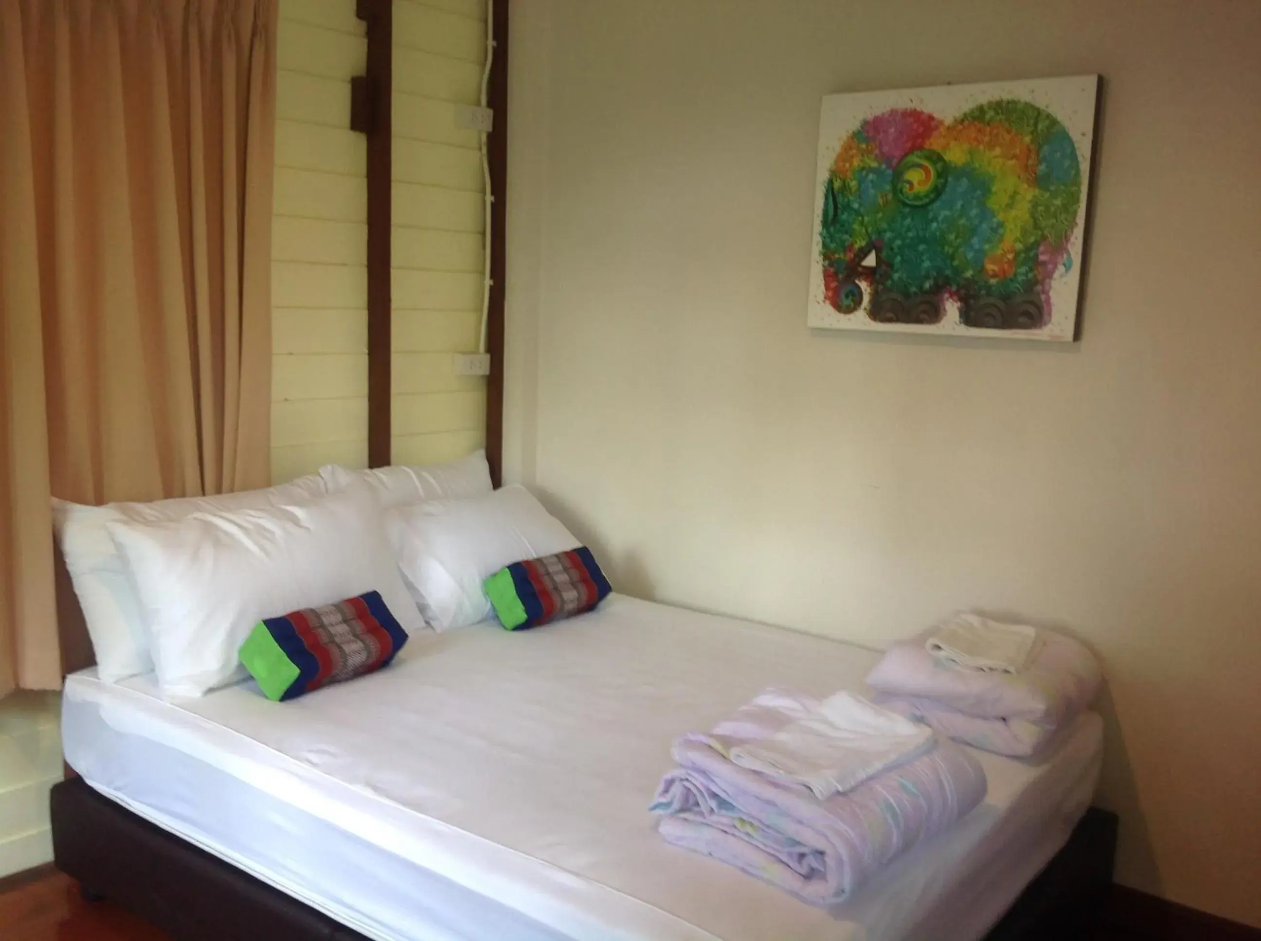 Double Room with Shared Bathroom in NTY Hostel Near Suvarnabhumi Airport Double Room with Shared Bathroom in NTY Hostel Near Suvarnabhumi Airport