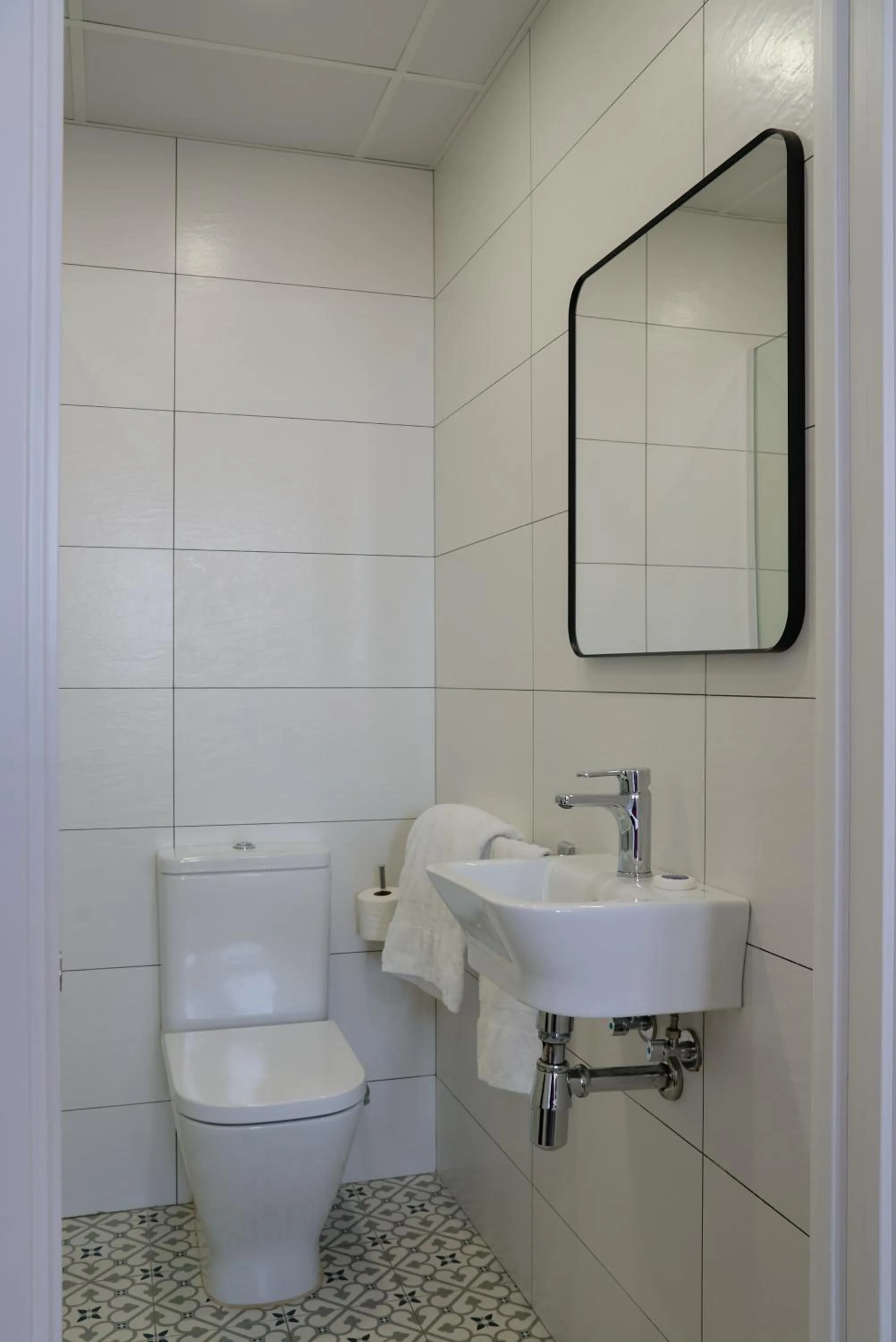 Bathroom in Hotel Miramar Badalona