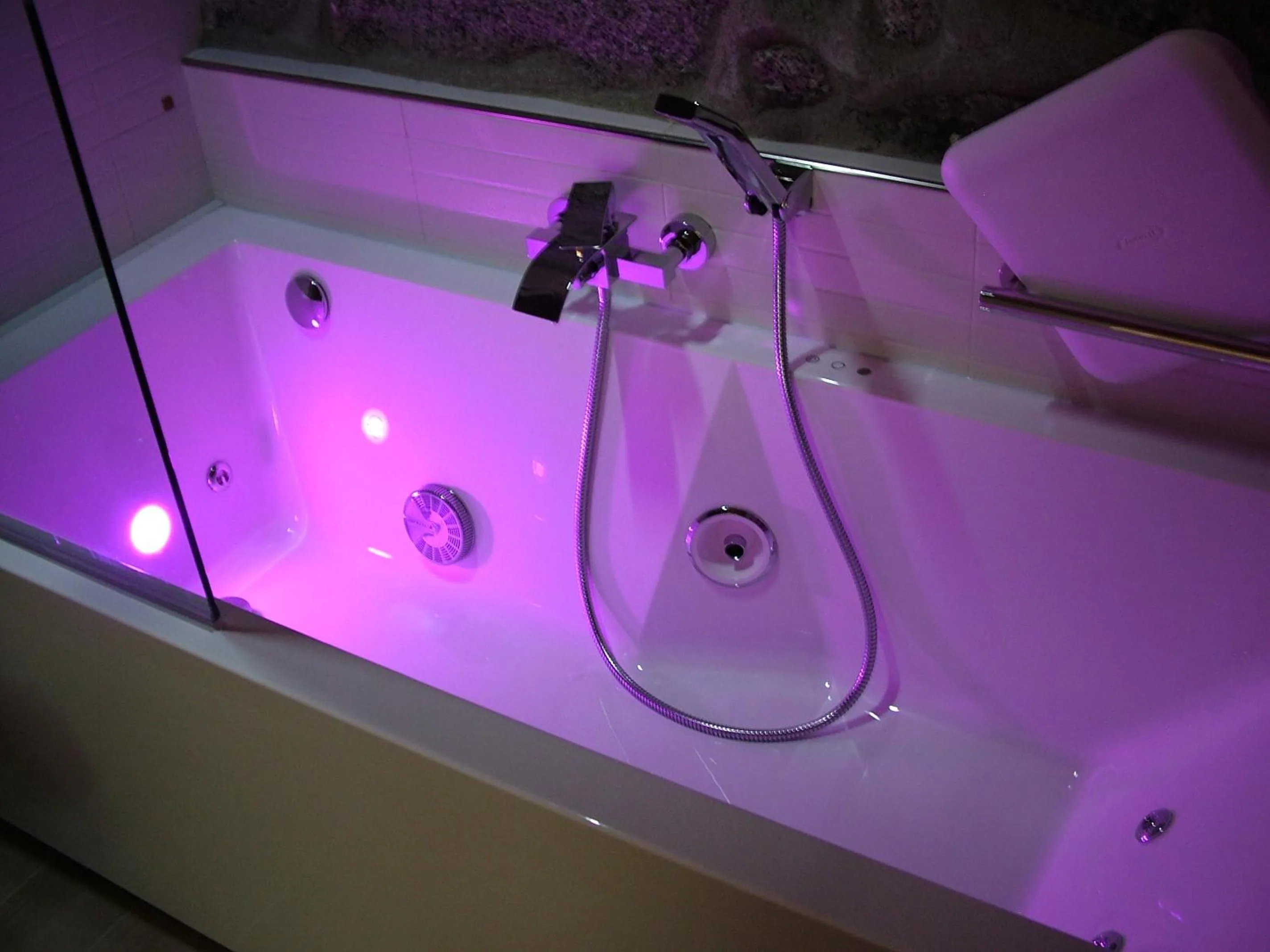 Shower in B&B Il Noce alla Finestra